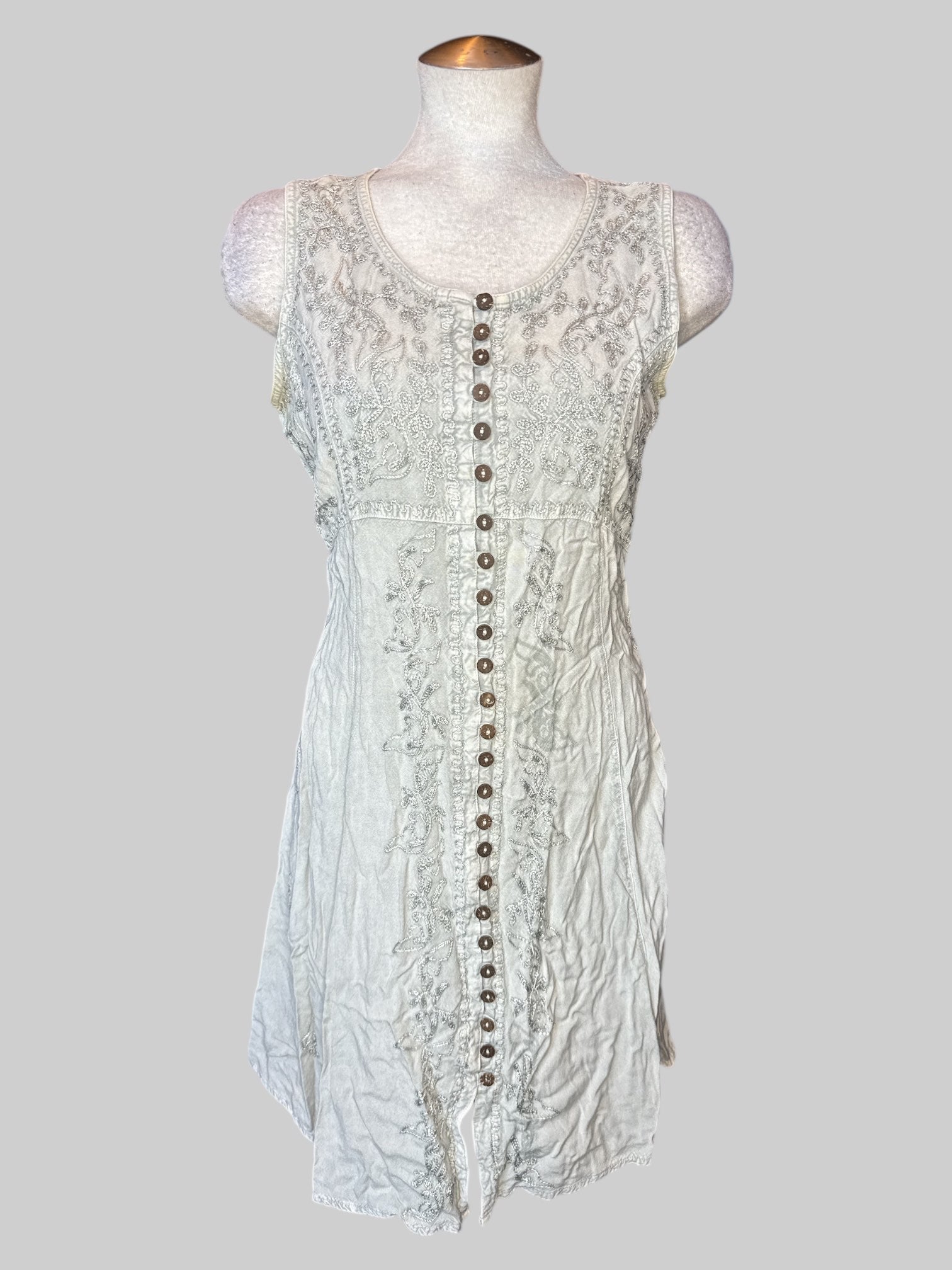 XL Light green sleeveless button-down dress with floral embroidery on front, wooden buttons, and tie on back
