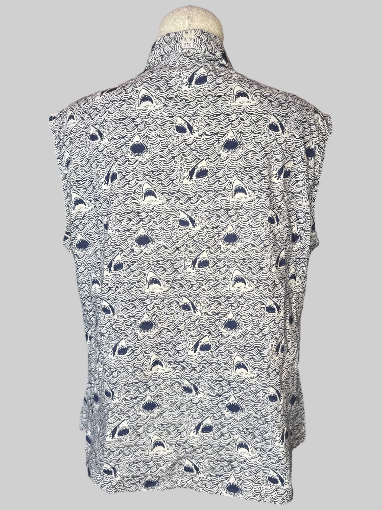 0X White sleeveless top with shark and wave, print, and tie on front