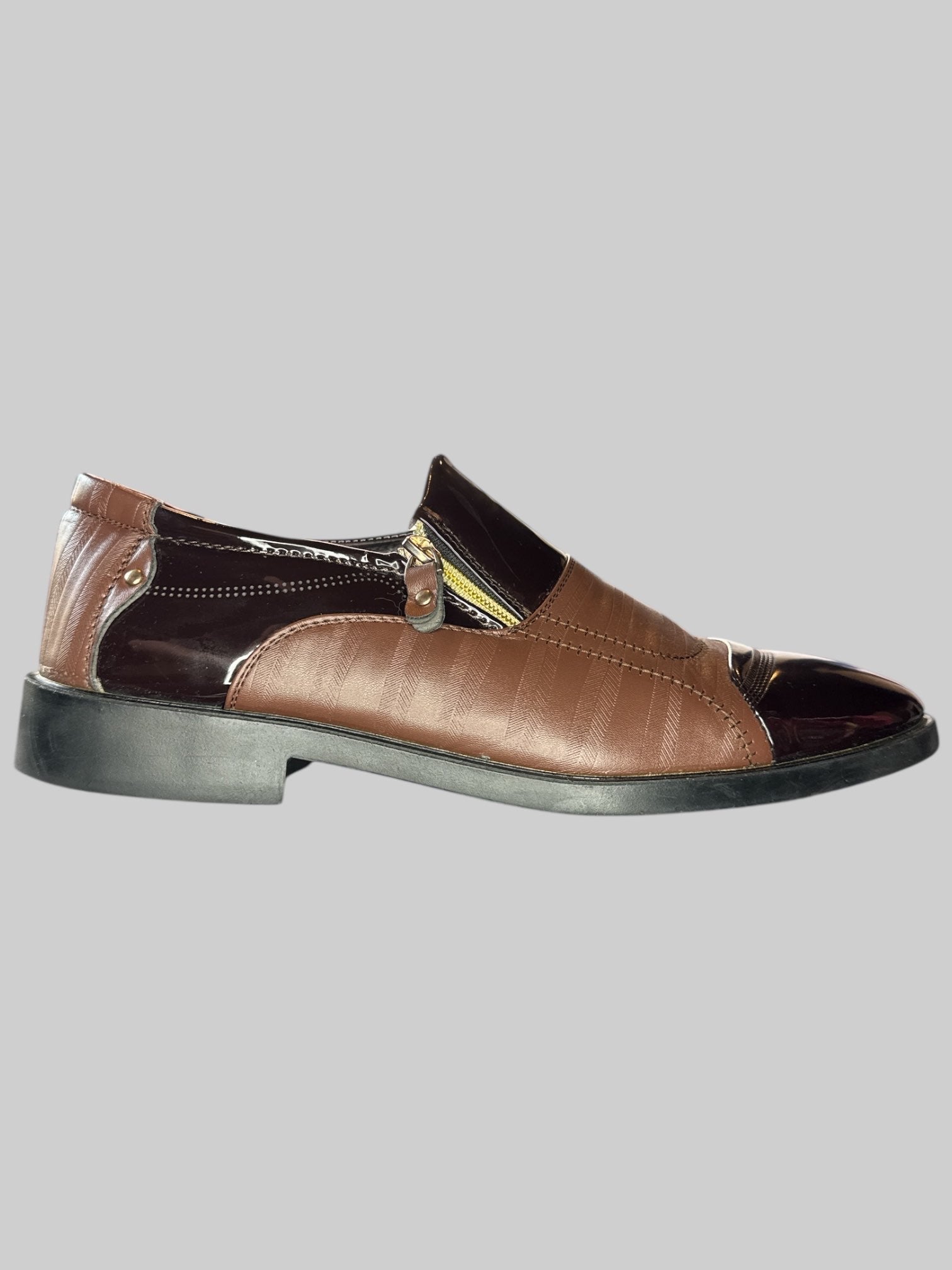 Size 45 (US 11.5 - 12) lightly scuffed brown to tone shoes with gold zipper on sides, and four snake skin design