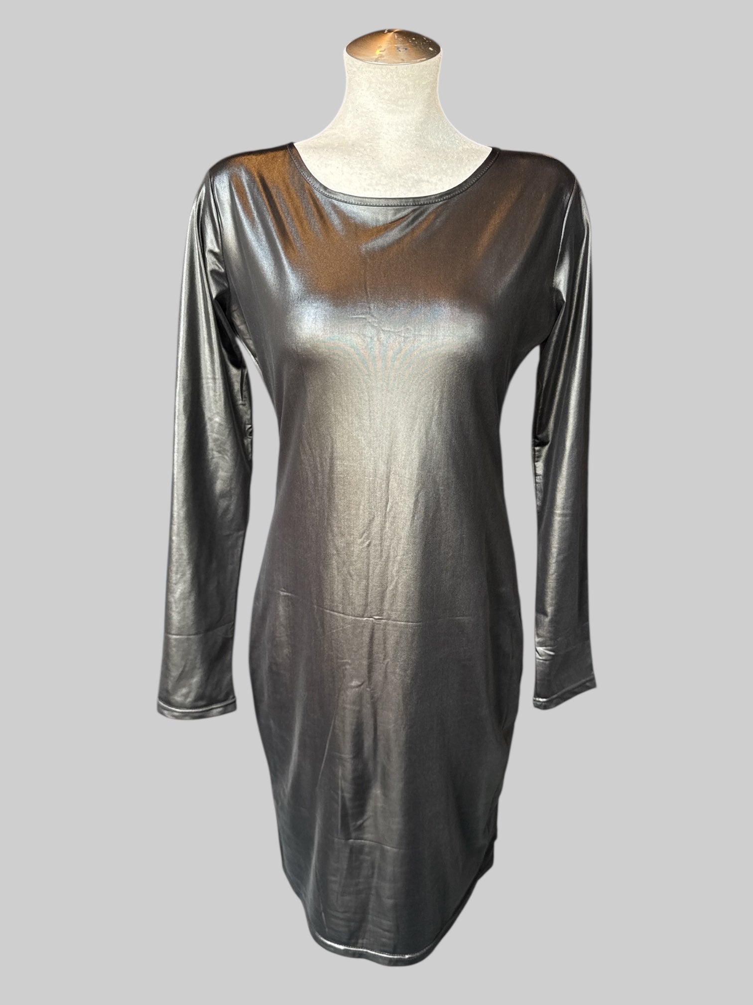 L Black pleather long sleeve dress with zipper on back