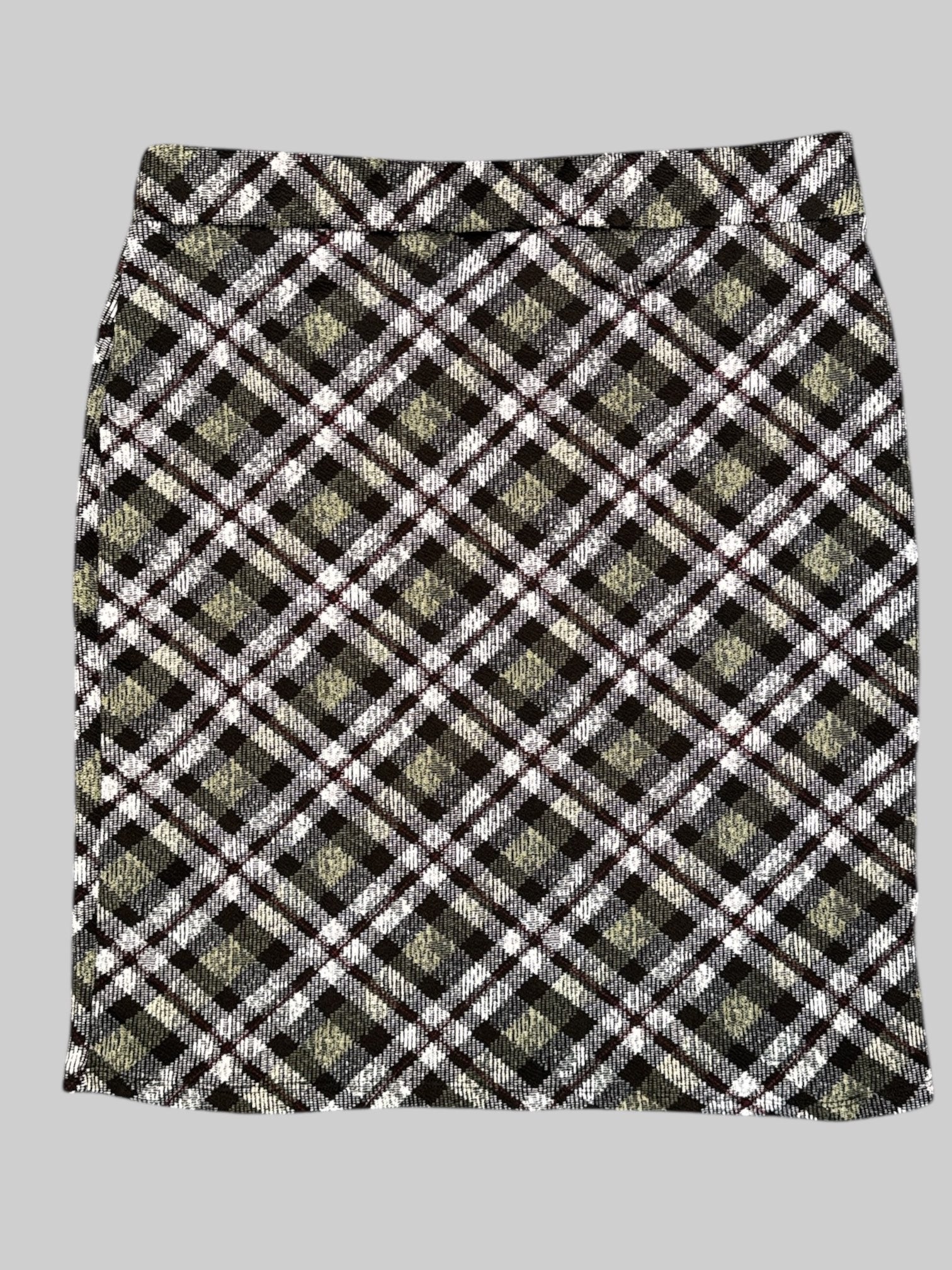 0X White, black, green and red plaid stretchy skirt with full buttons on front