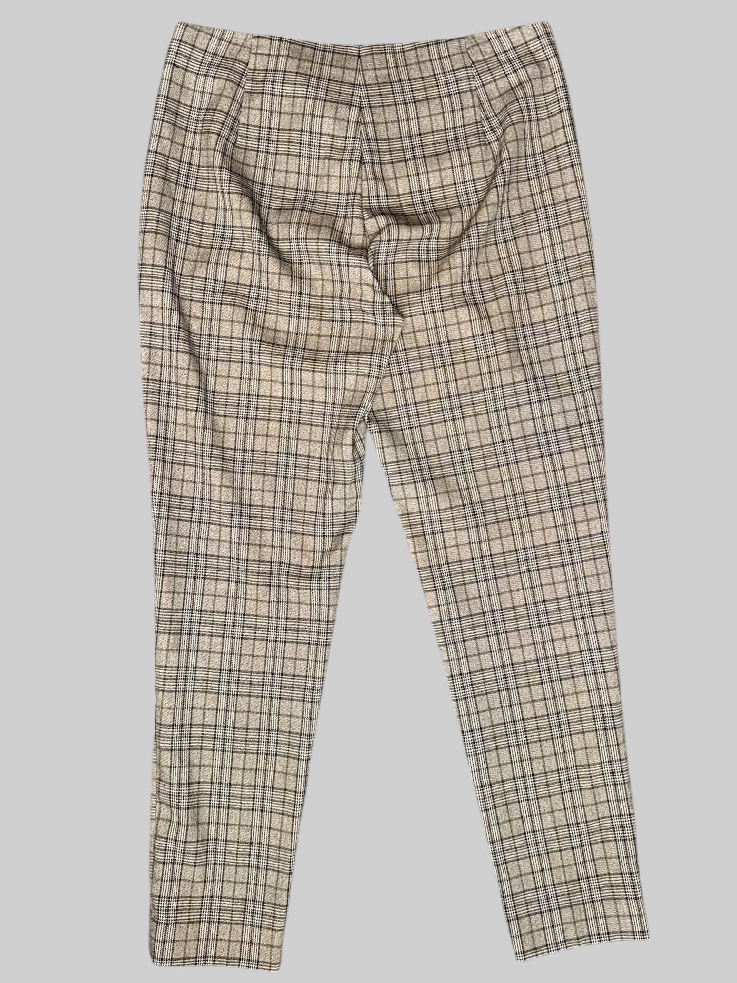 L White and black plaid pants with zipper on side