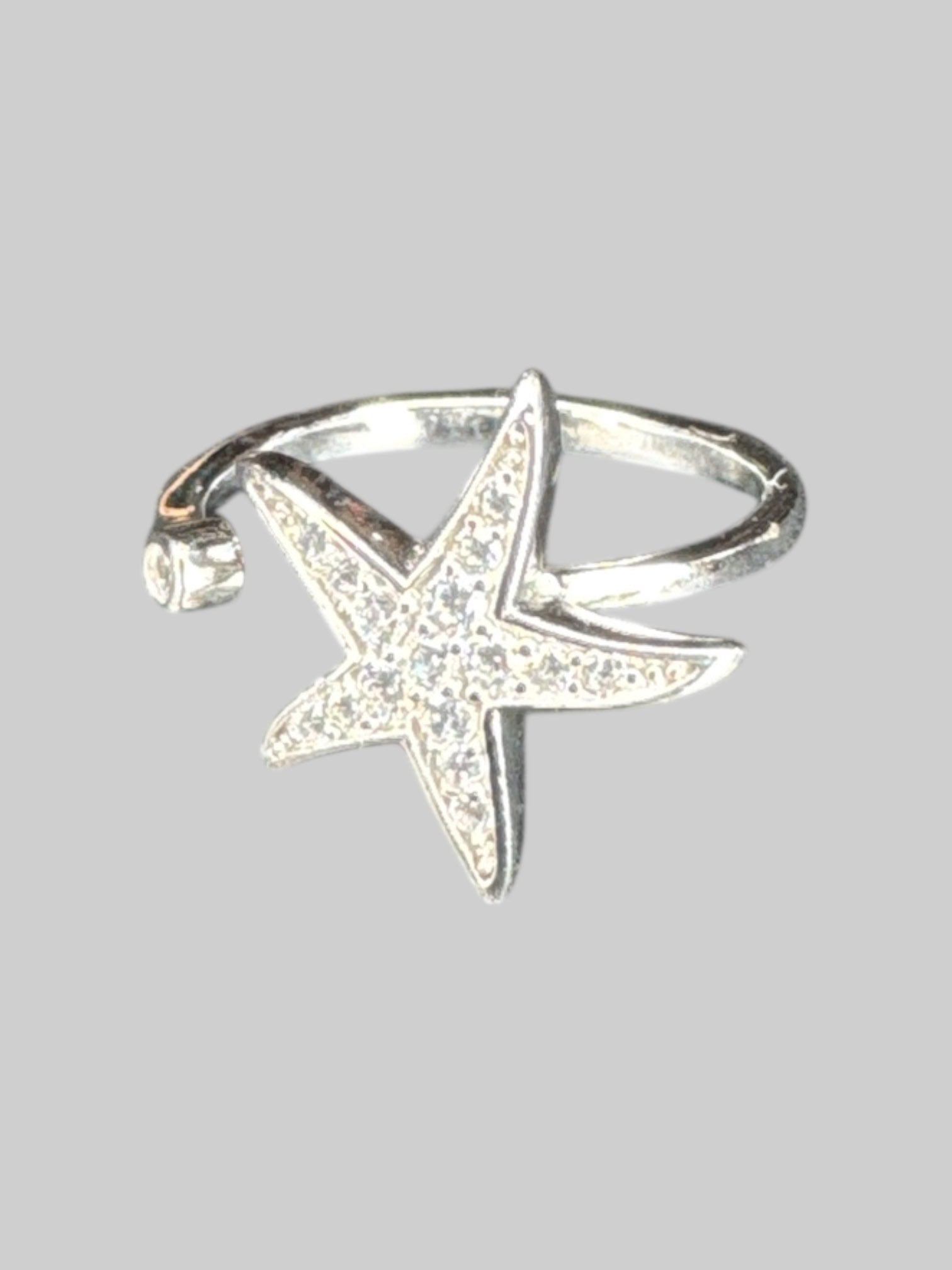 Adjustable silver ring with starfish