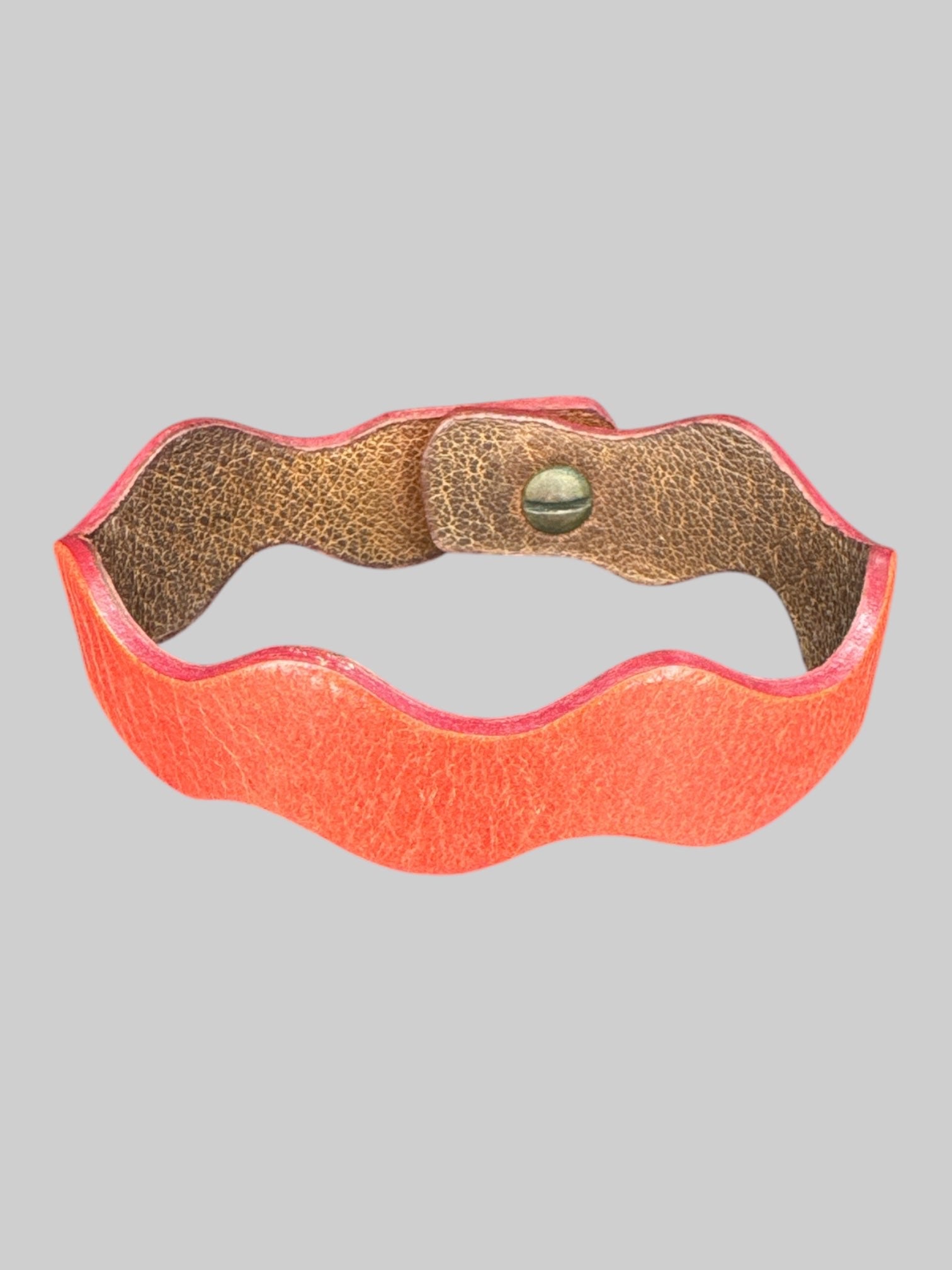 Genuine leather red wavy bracelet