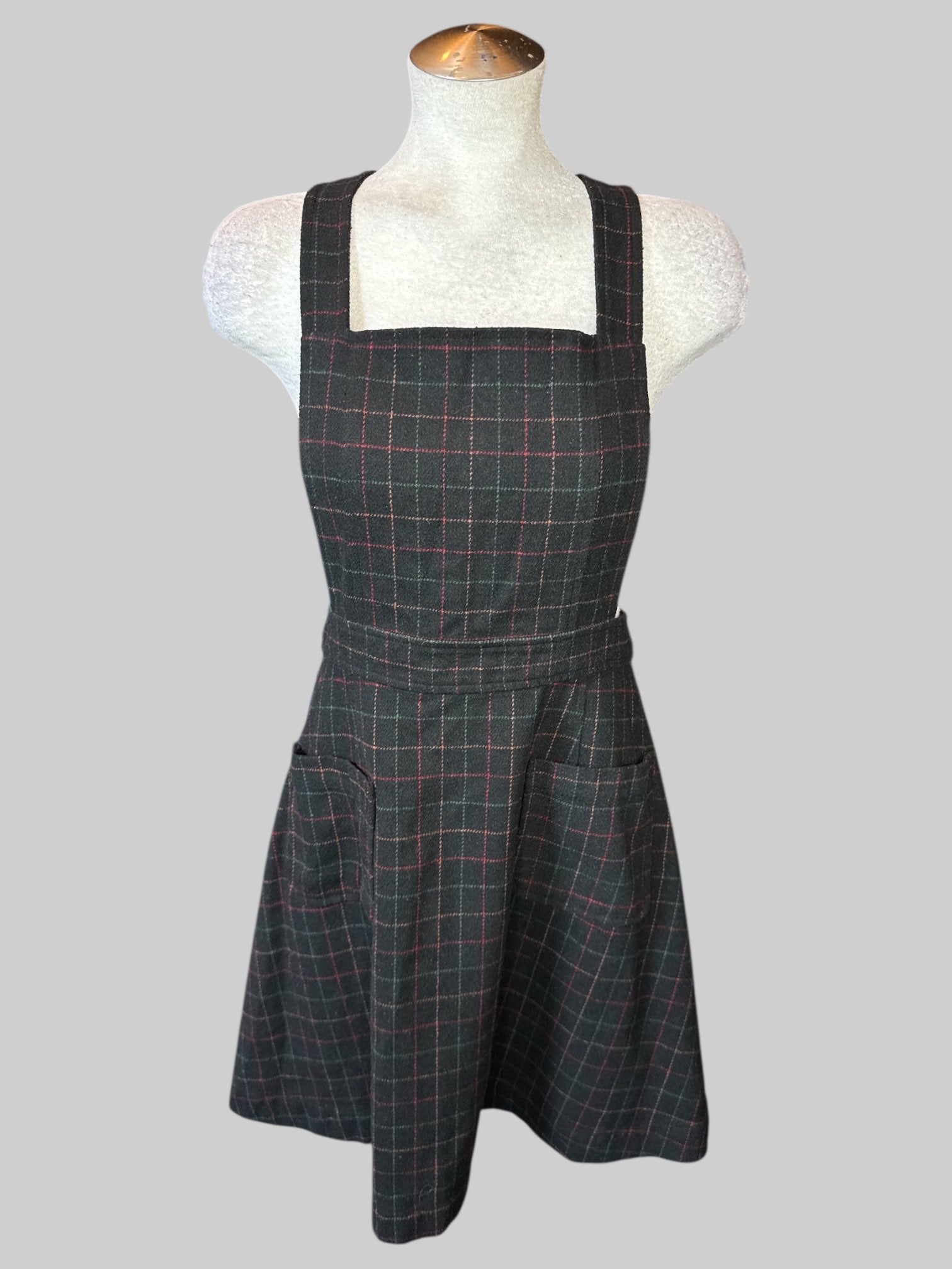 M Black sleeveless skirt dress with multicolor lines, pockets, and adjustable straps