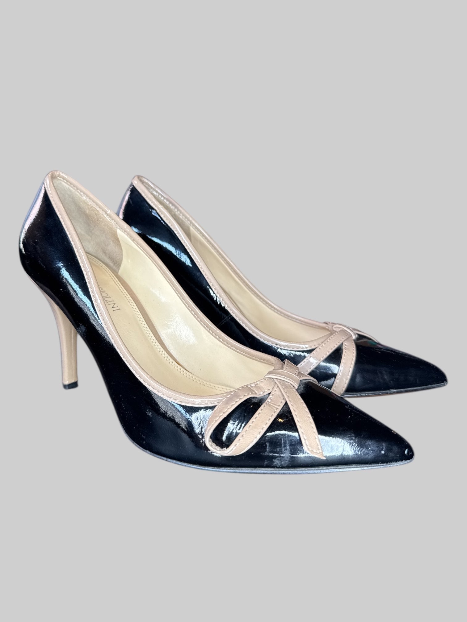 Size 8 Enzo Angiolini leather black bow tie heels with some scuff marks