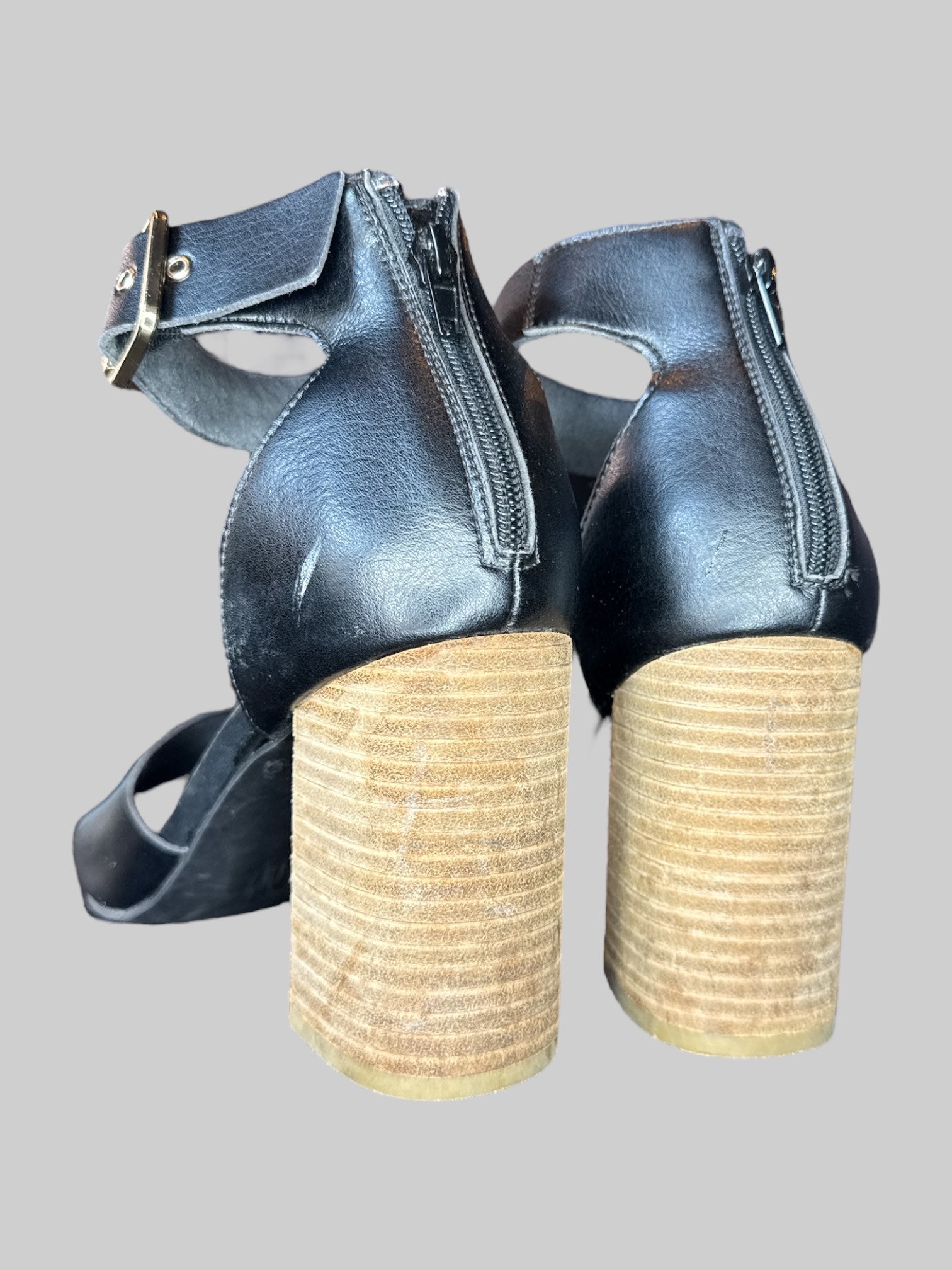 Size 9.5 black wedge sandals with 4in heel