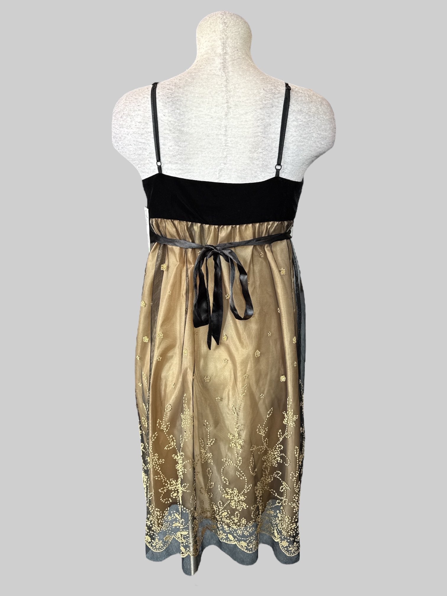 M NWT vintage sleeveless dress with black velvet top, black lace, champagne beaded bottom, and tie belt