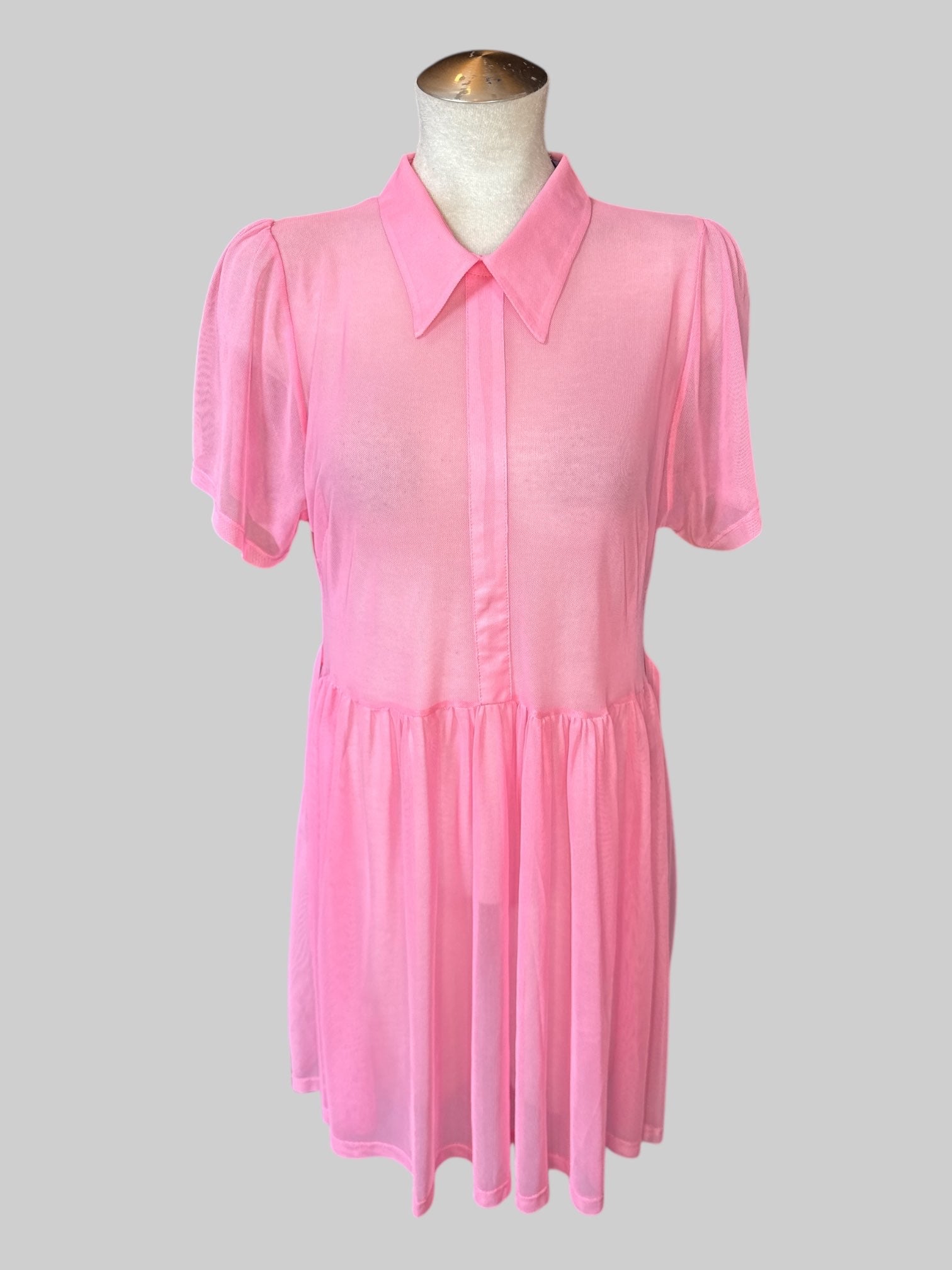 2X Pink sheer mesh short sleeve dress with collar, and keyhole and button on back
