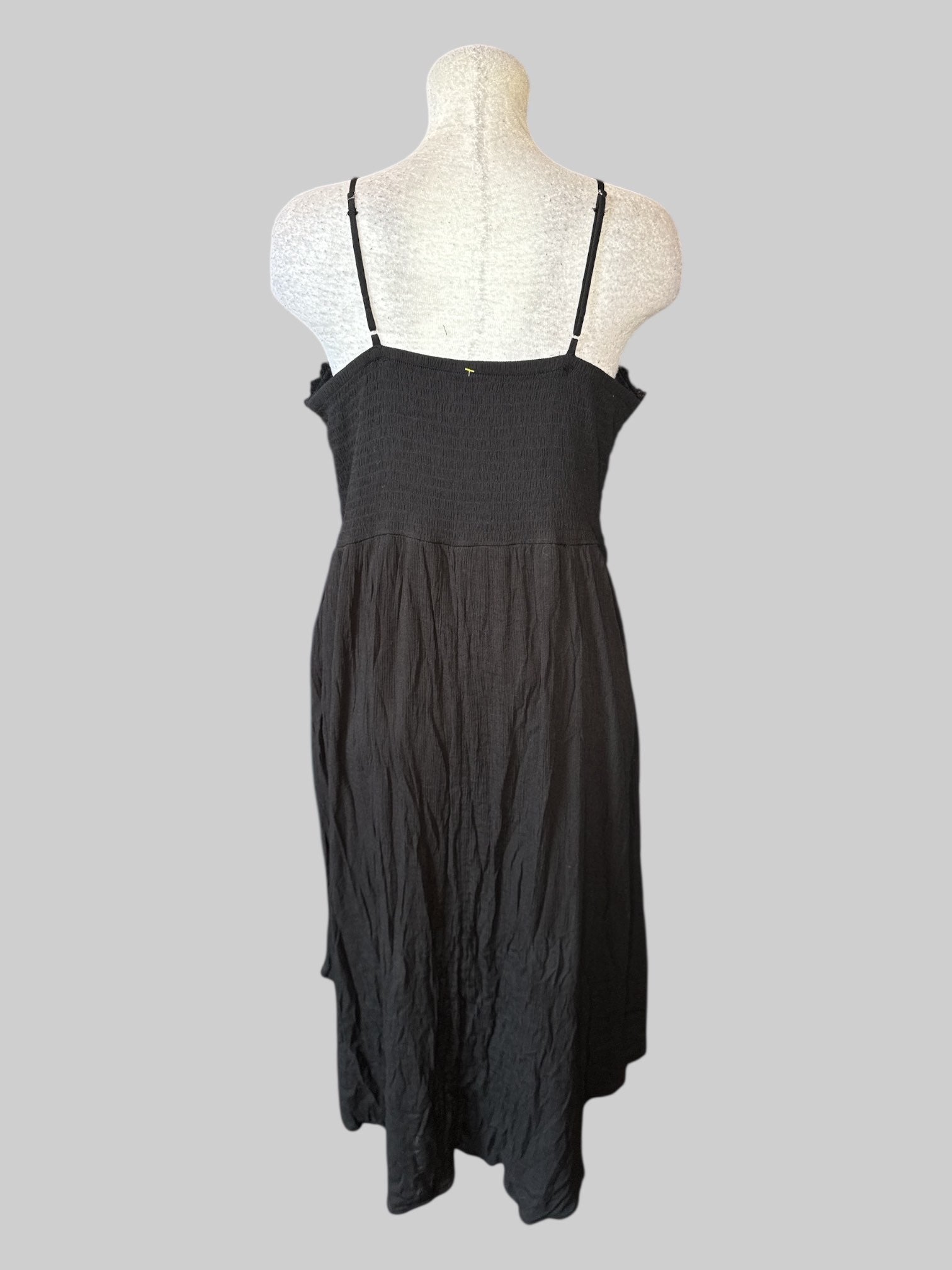 0X Black sleeveless dress, tiered design, hi low hem, and lace on top