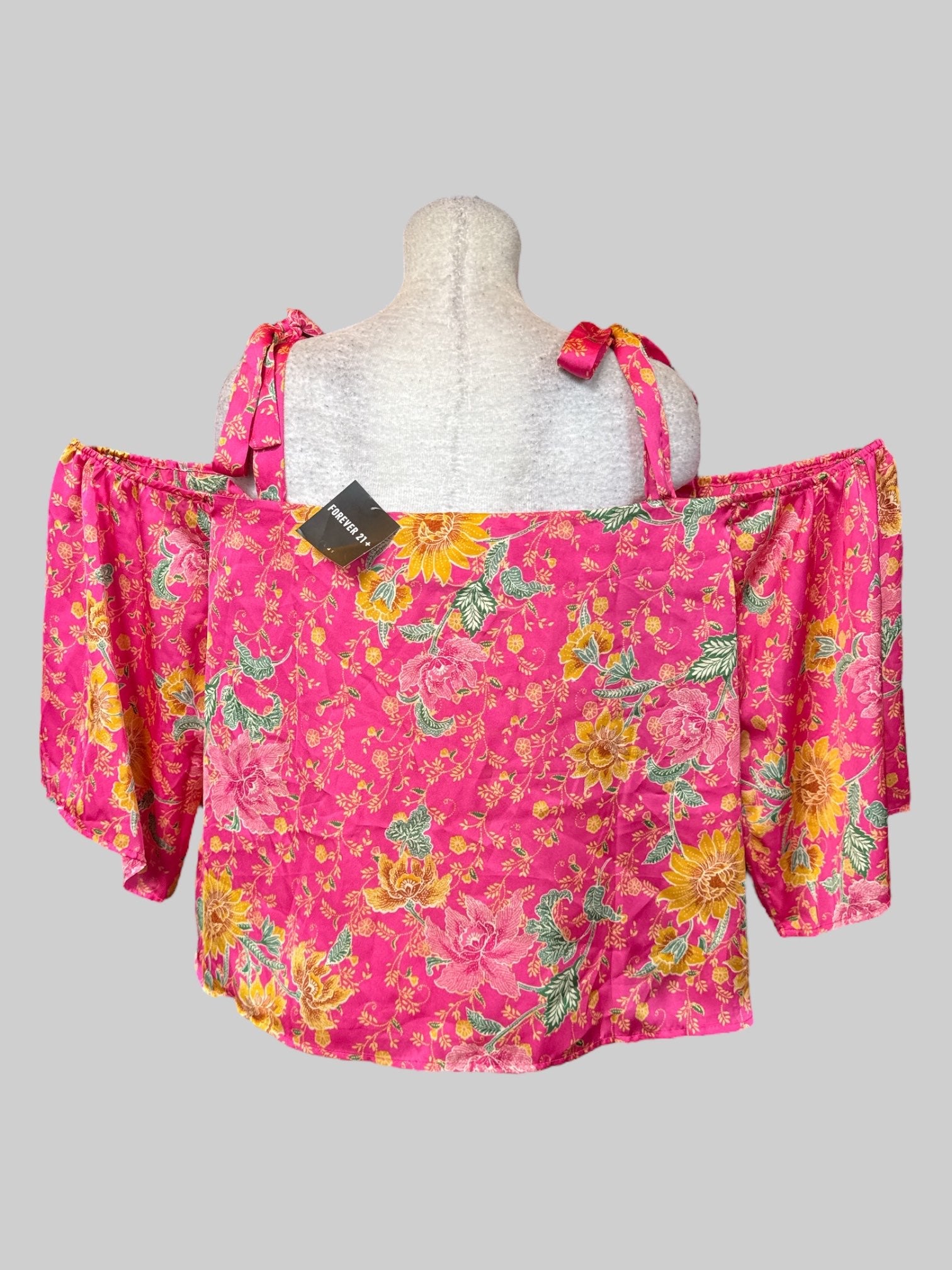 3X NWT pink flowy floral top with tie straps, and off the shoulder sleeves