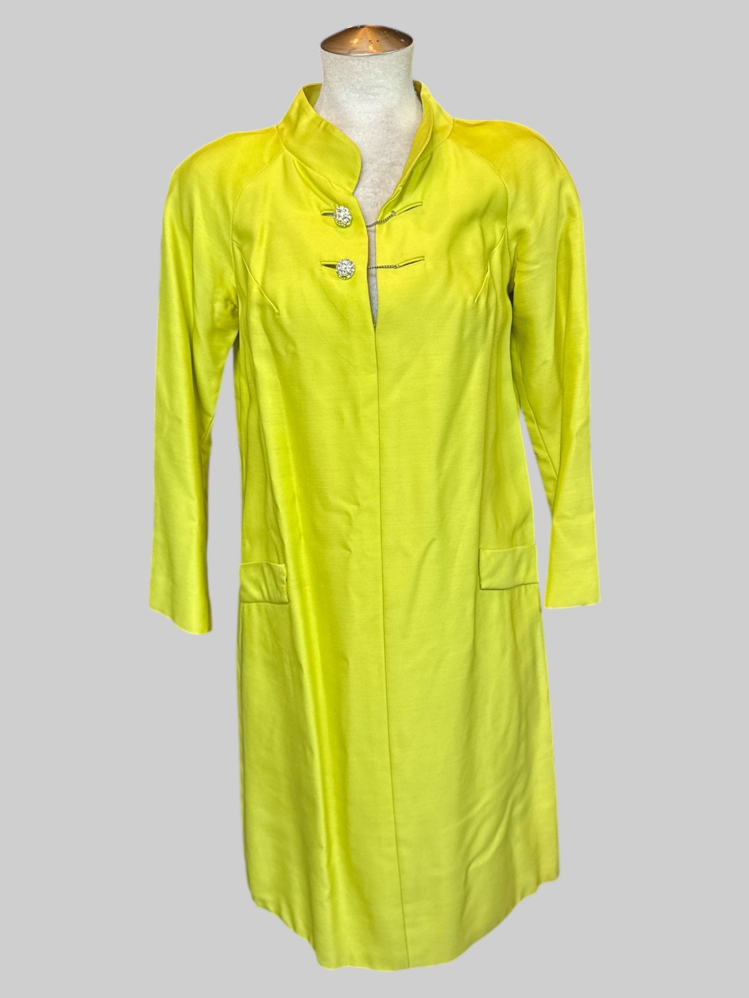 S Vintage greenish yellow dress with collar, and faux pockets