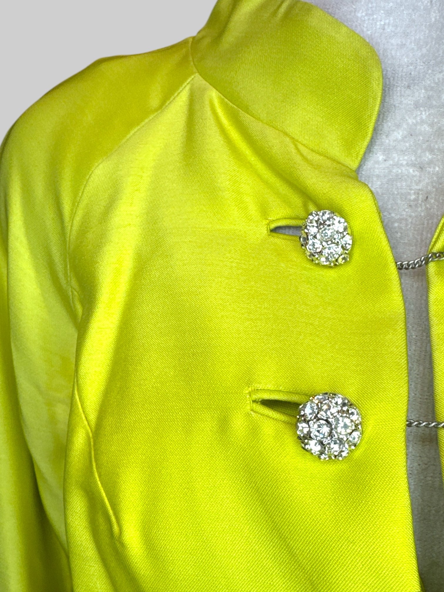 S Vintage greenish yellow dress with collar, and faux pockets