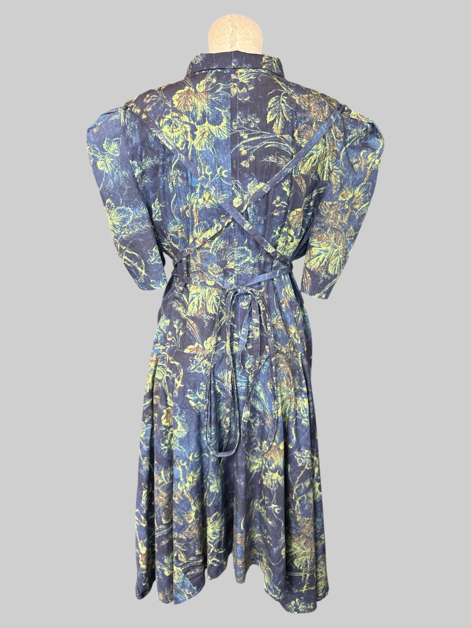 2X Navy blue botanical button down dress with puff sleeve, and tie that can go on front or back