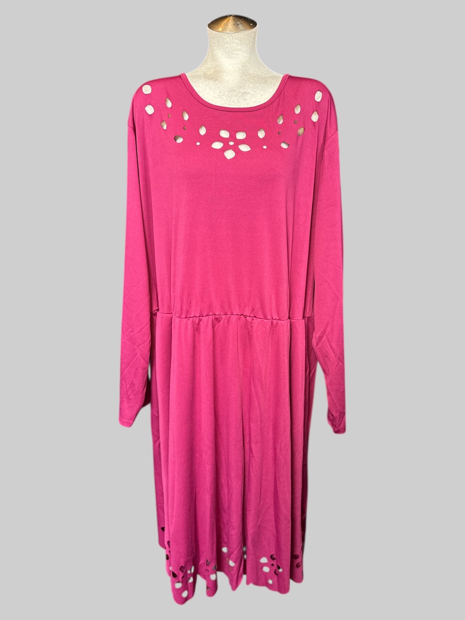 5X Pink long sleeve stretchy dress with pockets, and floral cut out design on neckline and bottom hem