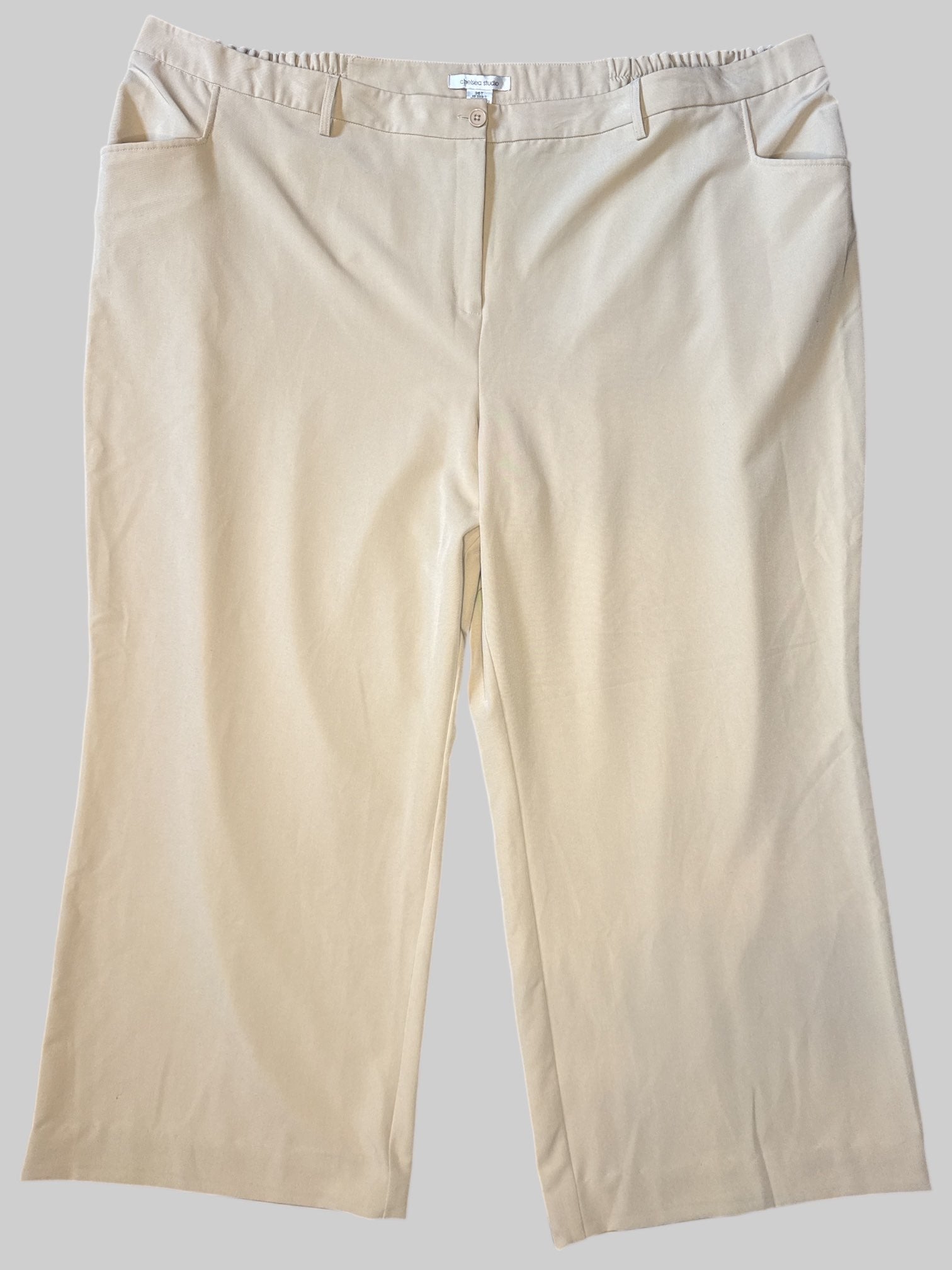 5X Tan pants with half elastic waist, pockets, and belt loops