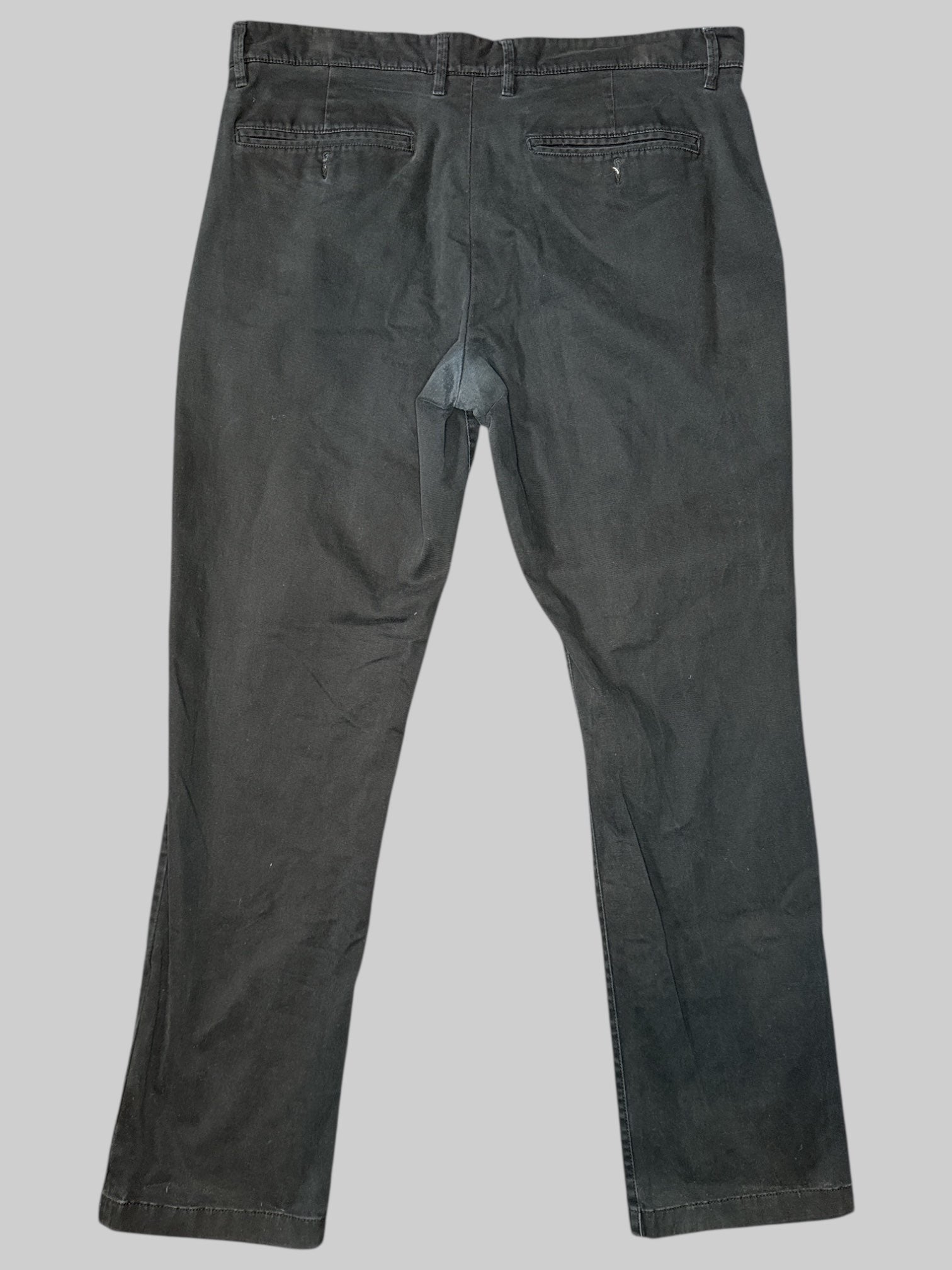 XL Black pants with turtle shell button, pockets, and belt loops