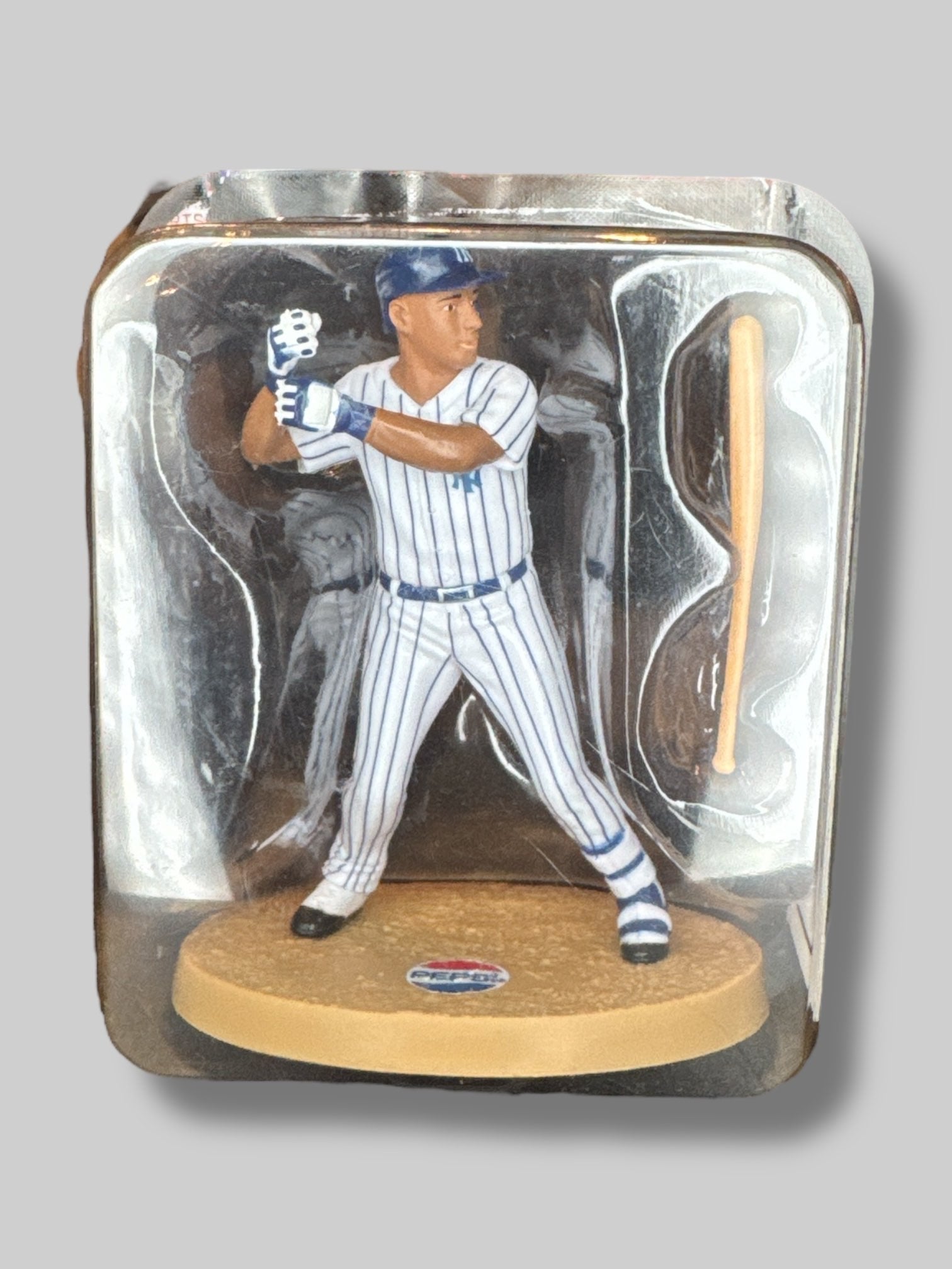 Gary Sanchez of the New York Yankees figurine and baseball card