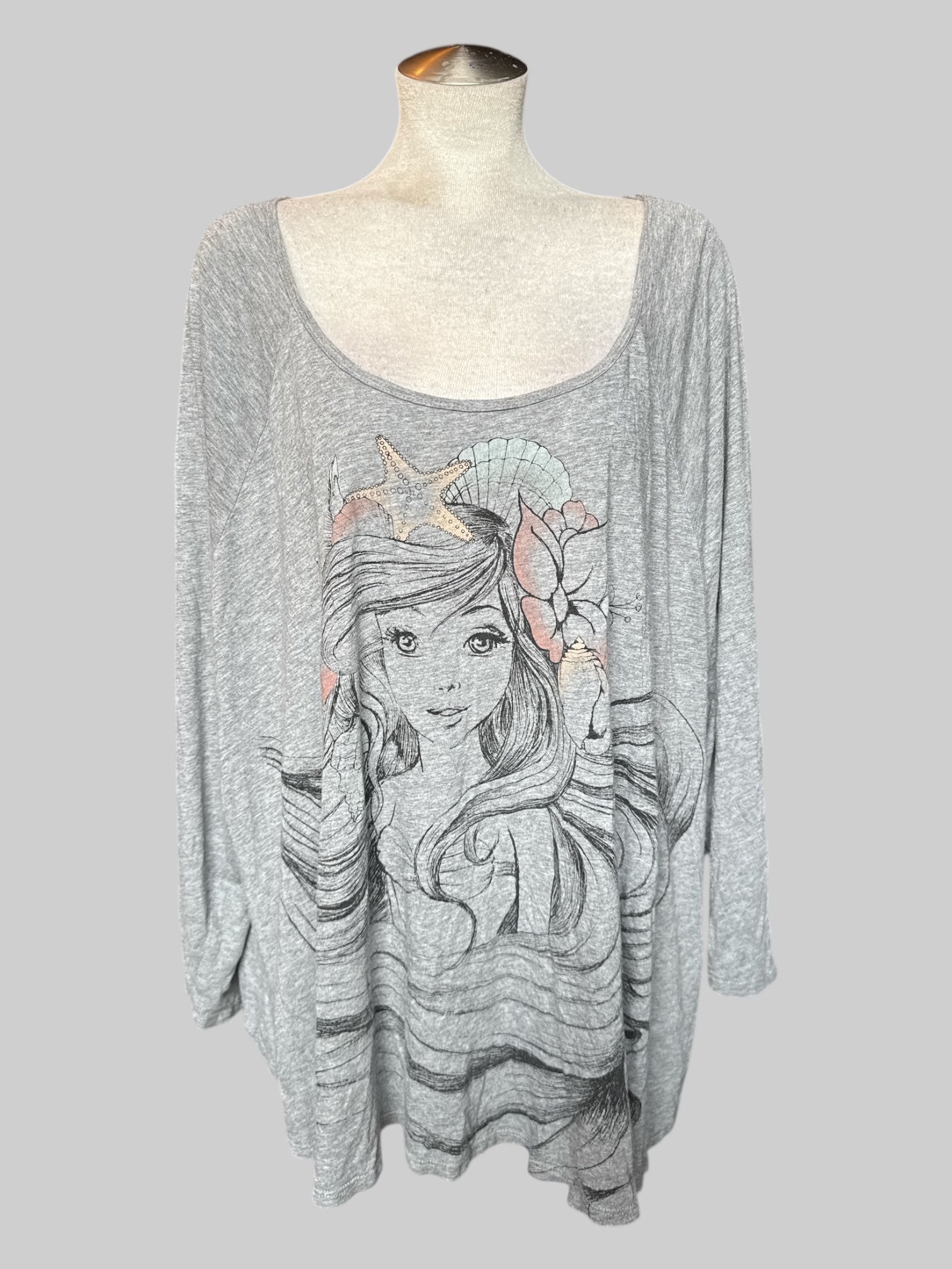 6X Heathered grey top with mermaid Ariel print on front, and lace details on back