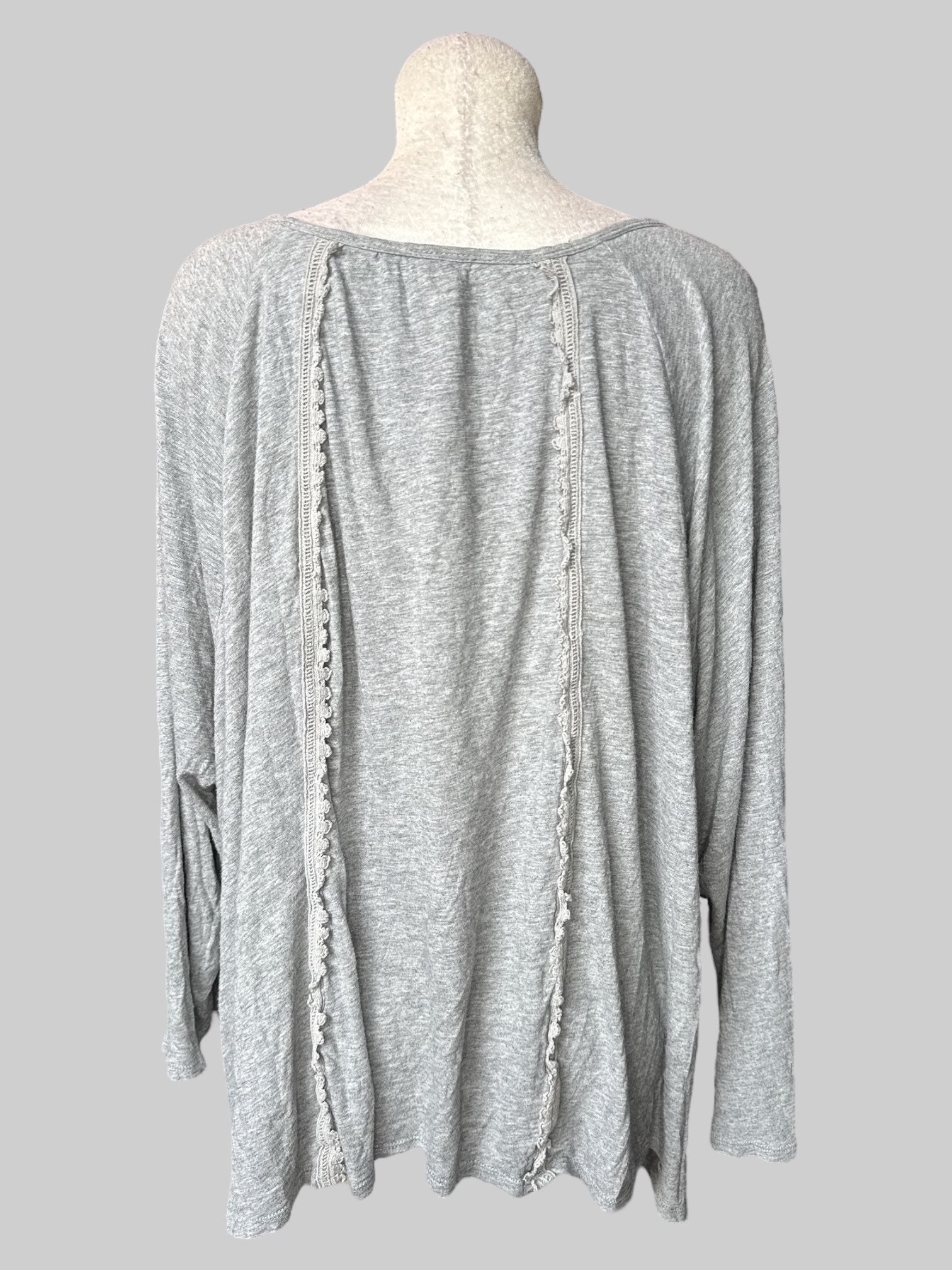 6X Heathered grey top with mermaid Ariel print on front, and lace details on back