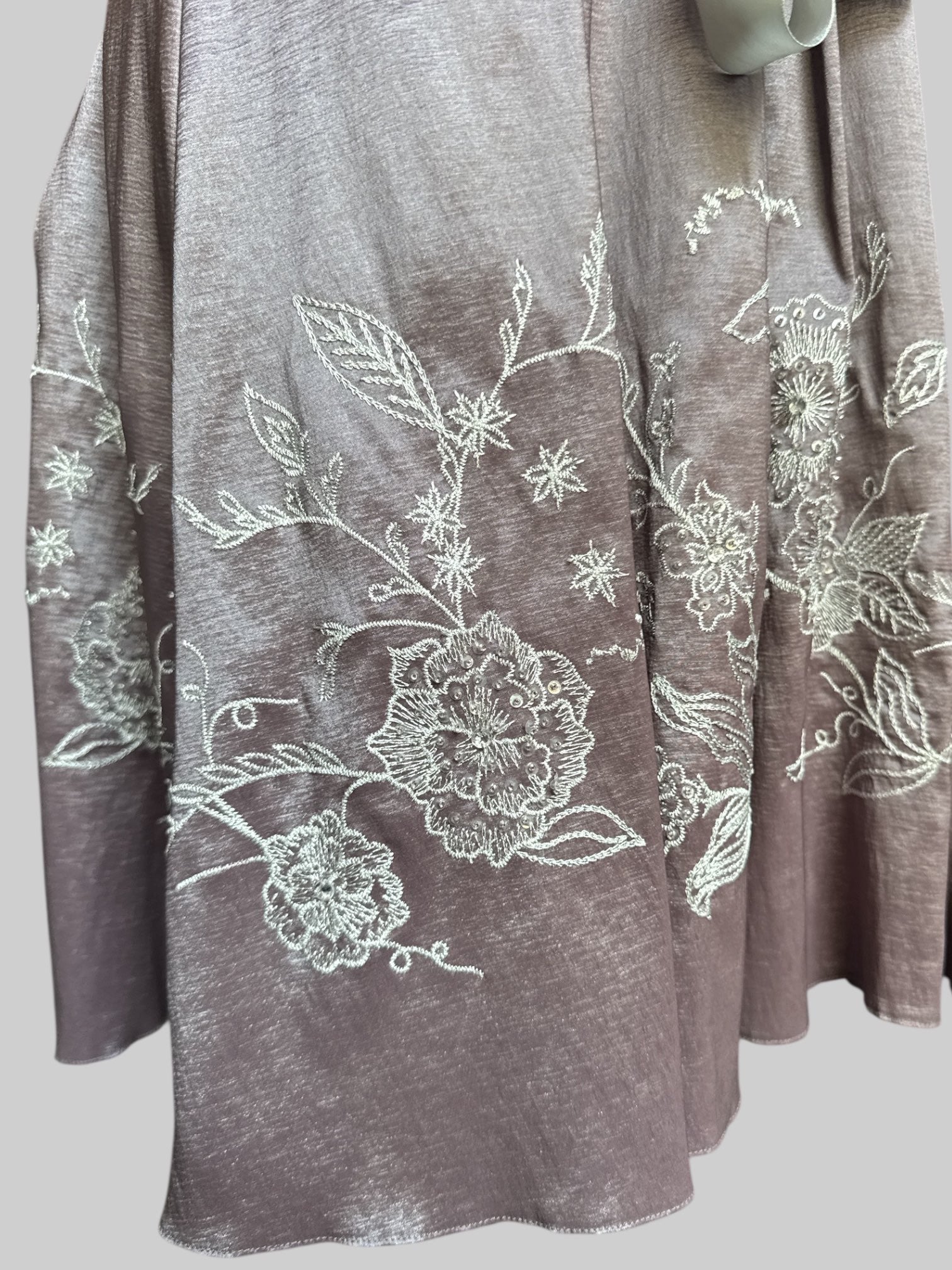 M Dusty purple fit and flare dress with beautiful white embroidery and beaded flowers and a tie in front or back