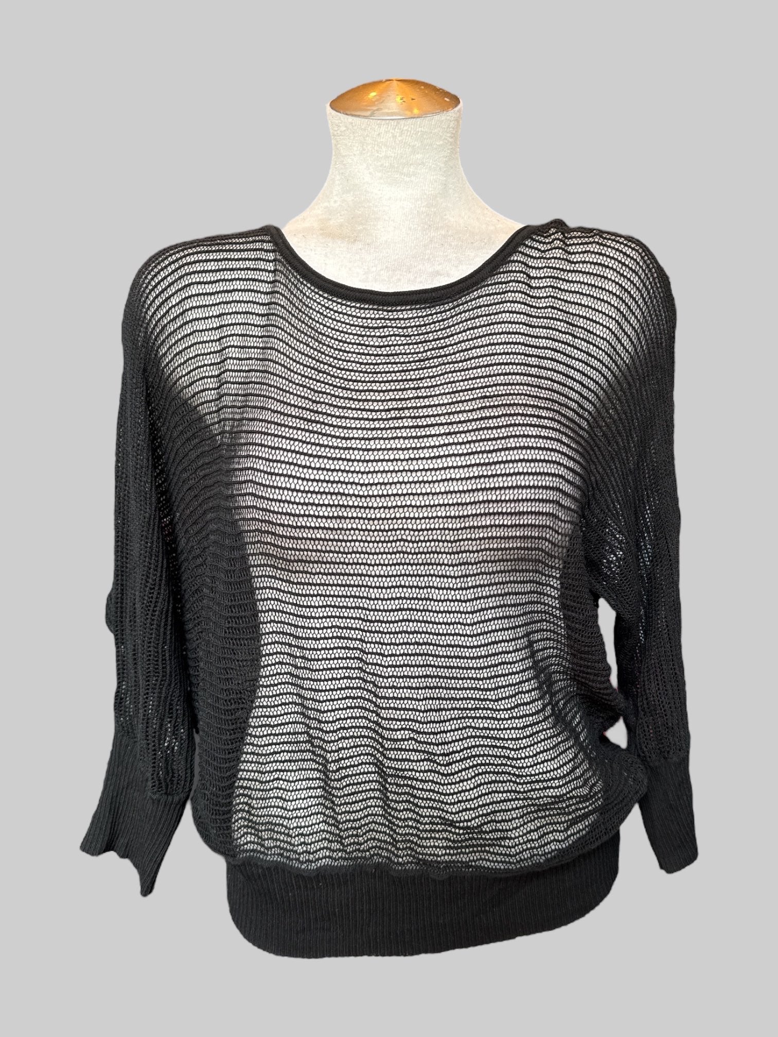 M Black mesh light weight sweater with quarter sleeves