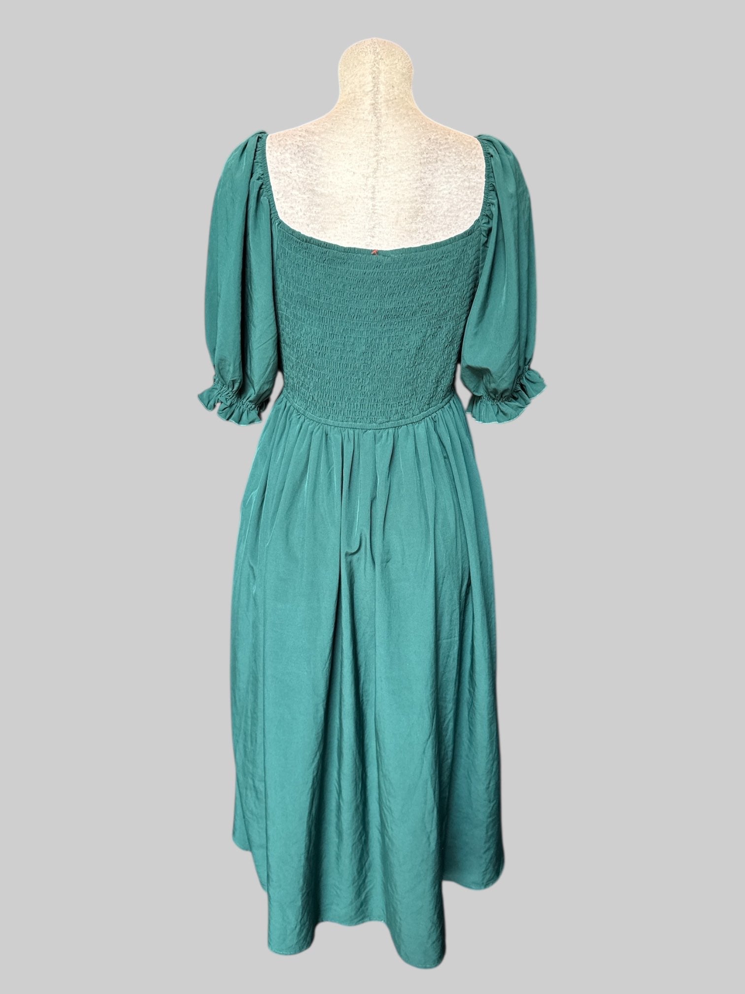 0X Green flowy dress with shirred bodice and balloon sleeves