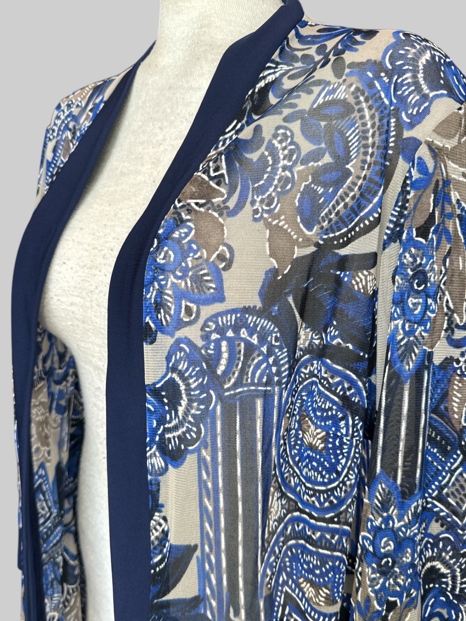 0X Vintage sheer flowy cardigan with blue florals and geometric patterns