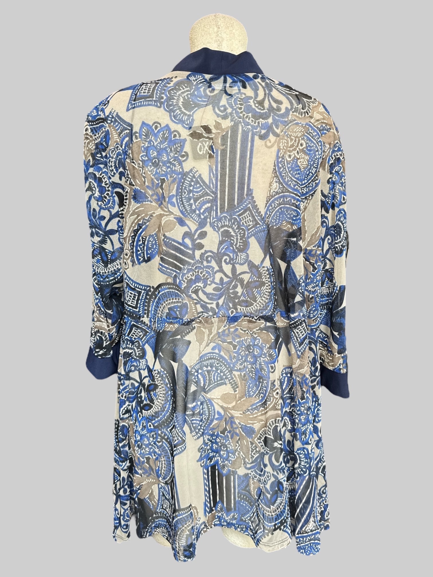 0X Vintage sheer flowy cardigan with blue florals and geometric patterns