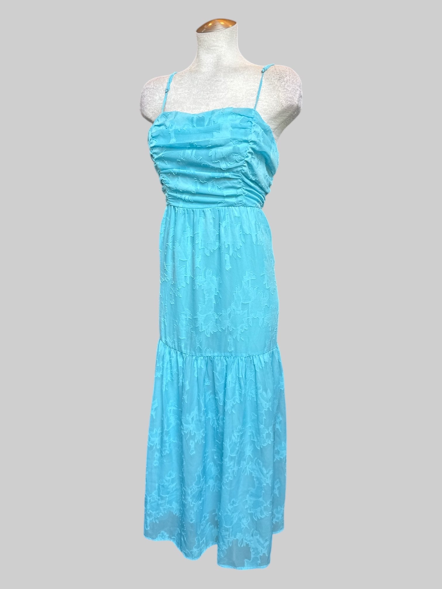 2X Beautiful flowy blue tiered maxi dress with textured florals, ruching on chest, and open back with tie