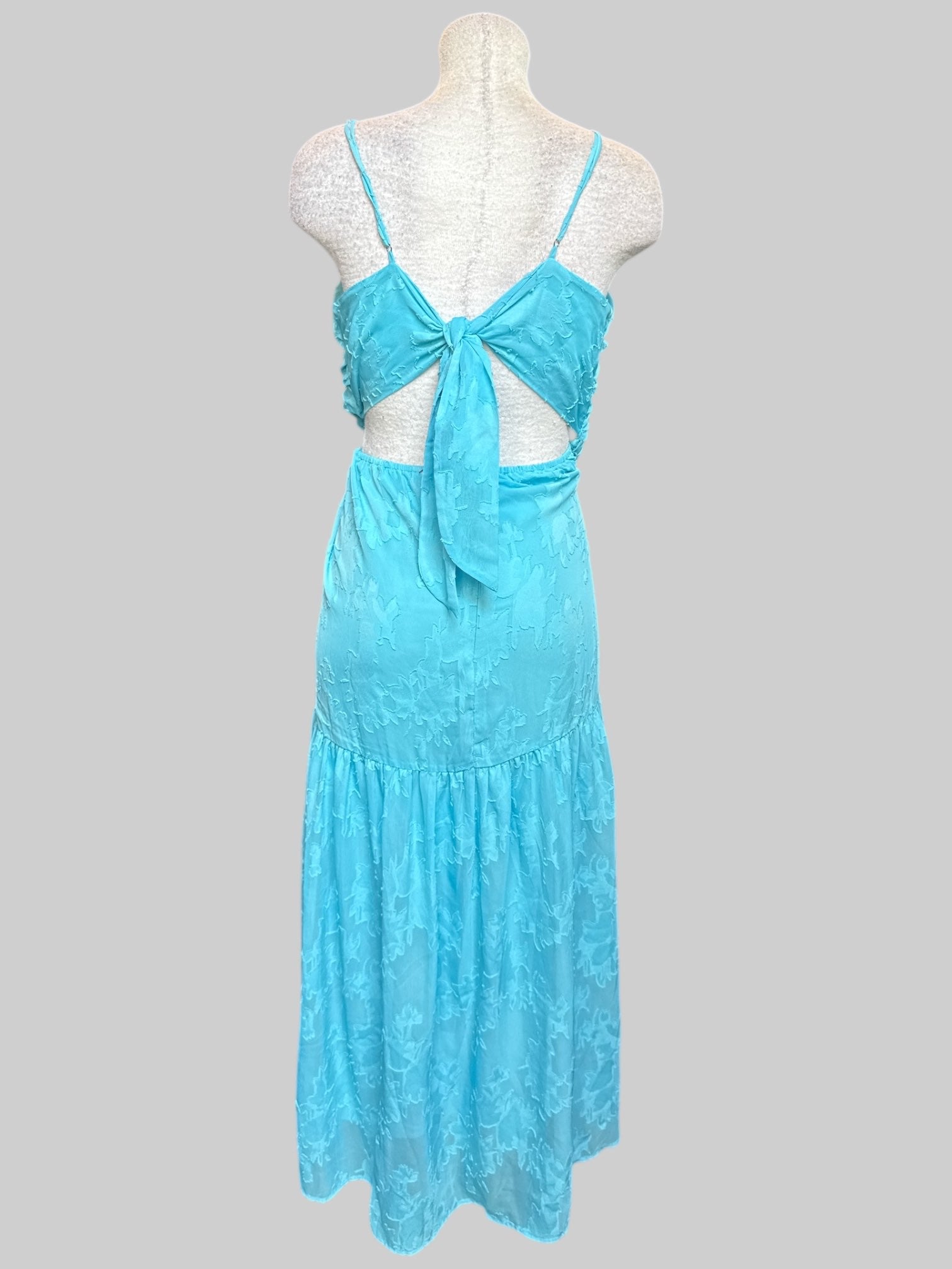 2X Beautiful flowy blue tiered maxi dress with textured florals, ruching on chest, and open back with tie