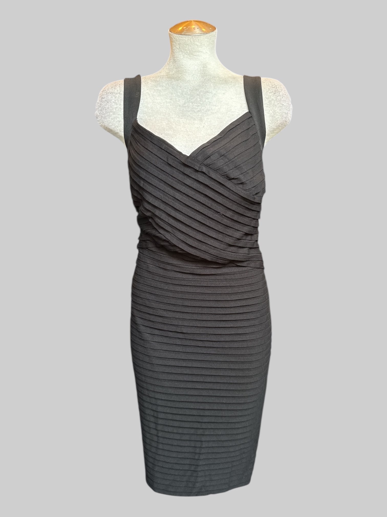 2X Vintage black textured body con dress, has some glitter on straps