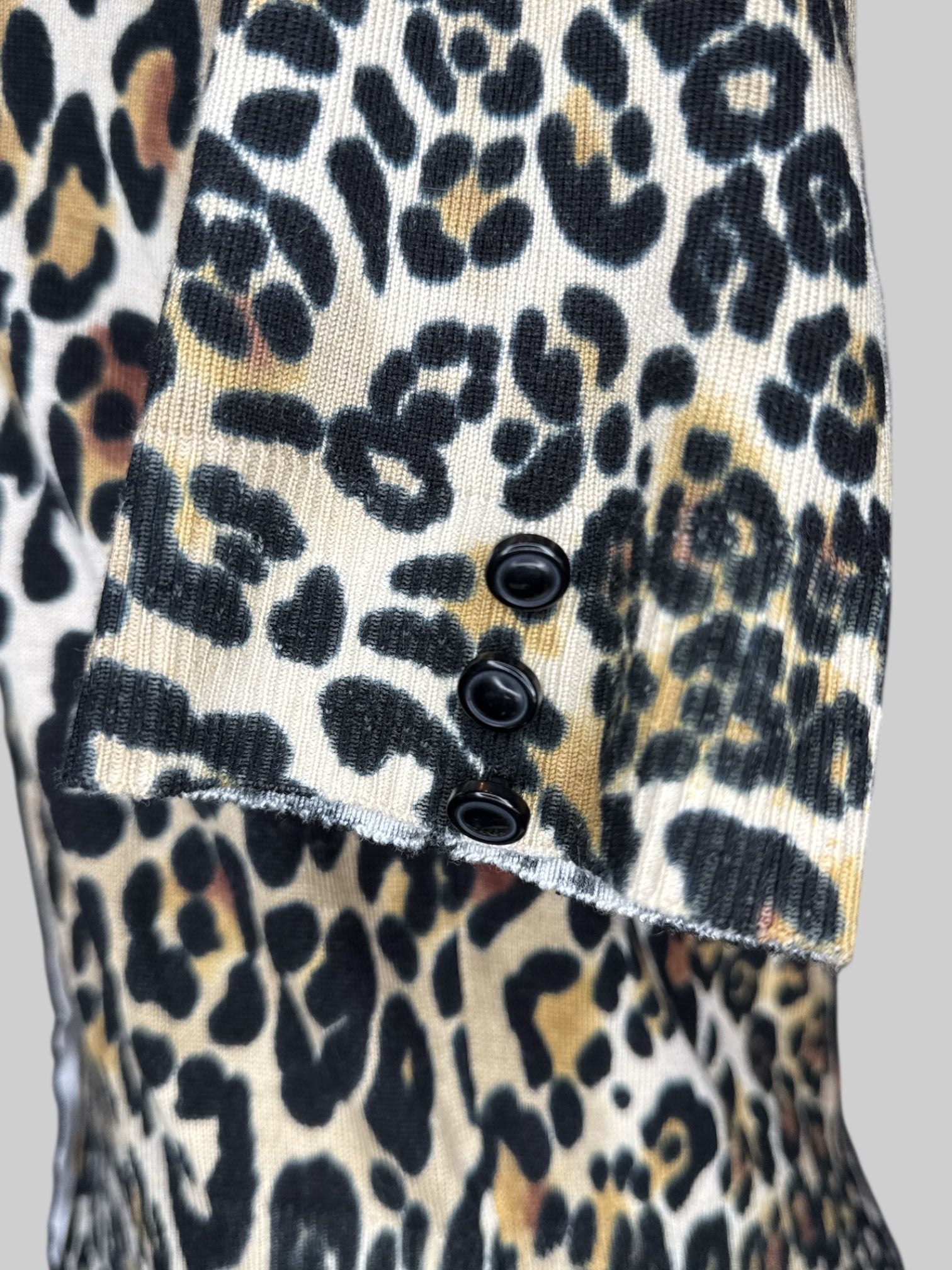 L Short sleeve button down leopard print cardigan