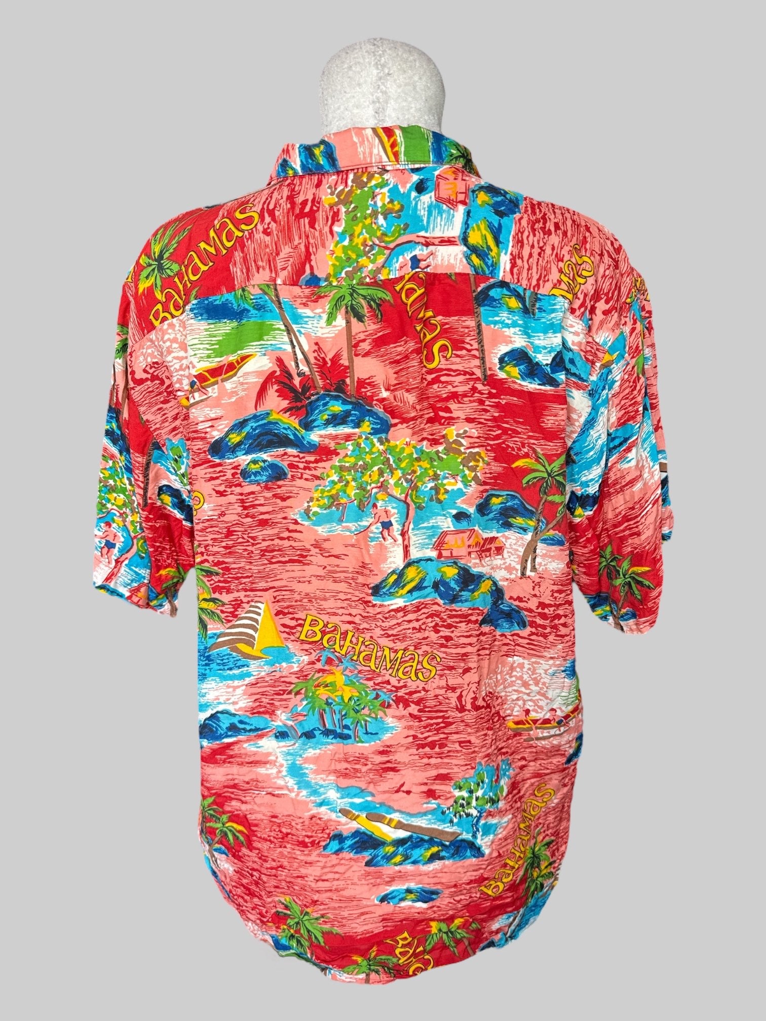 XL Vintage red short sleeve button down with tropical “Bahamas “graphic, and chest pocket