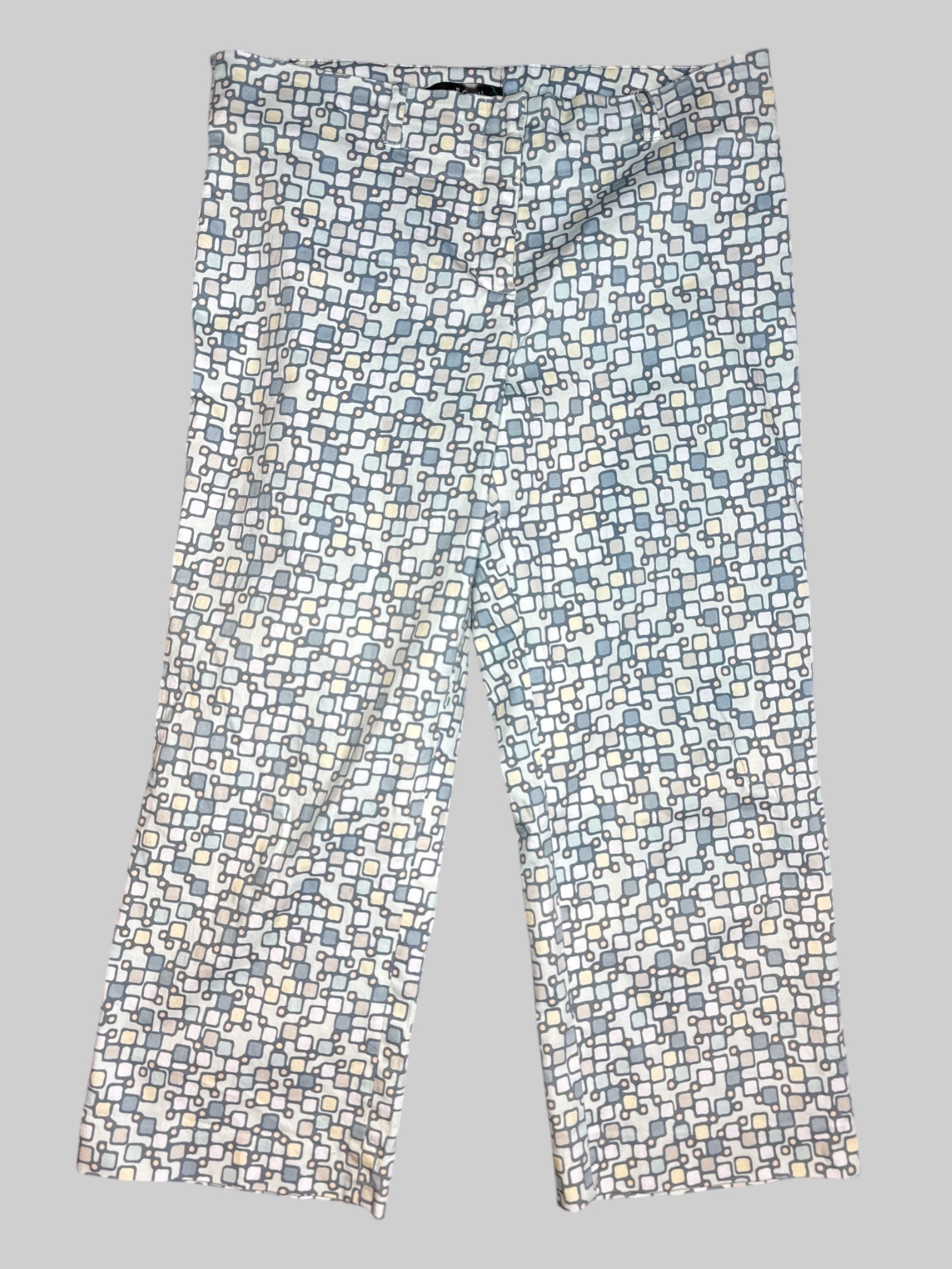 M Petite light blue Capri pants with blue pinkish and yellow geometric pattern