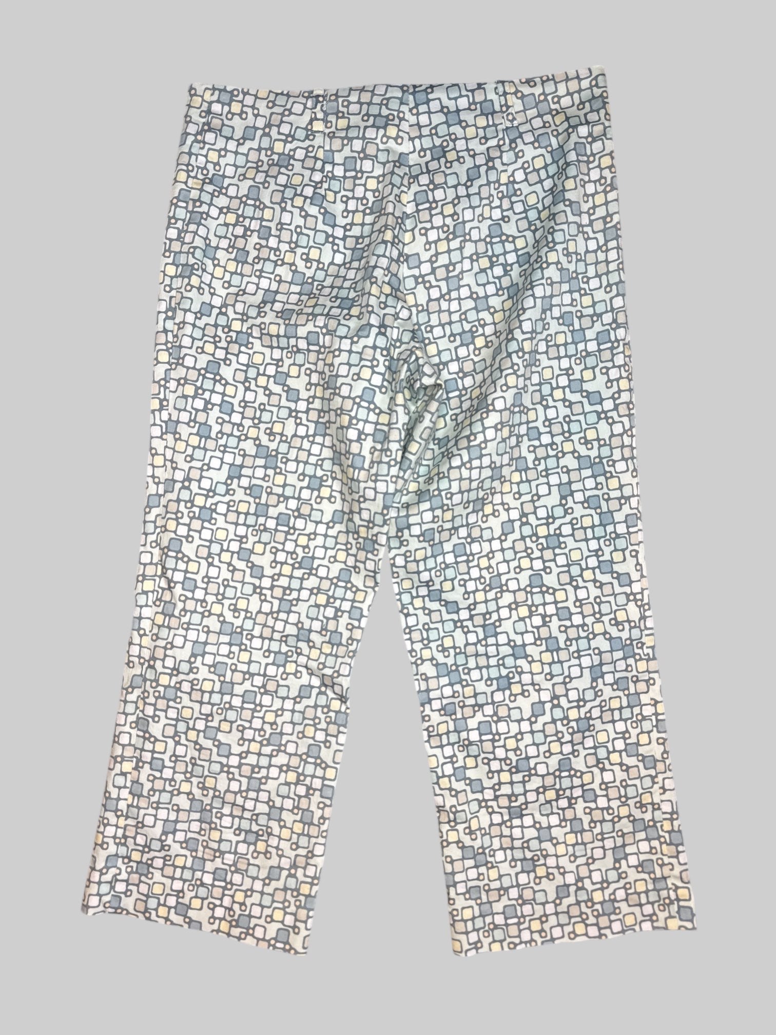 M Petite light blue Capri pants with blue pinkish and yellow geometric pattern