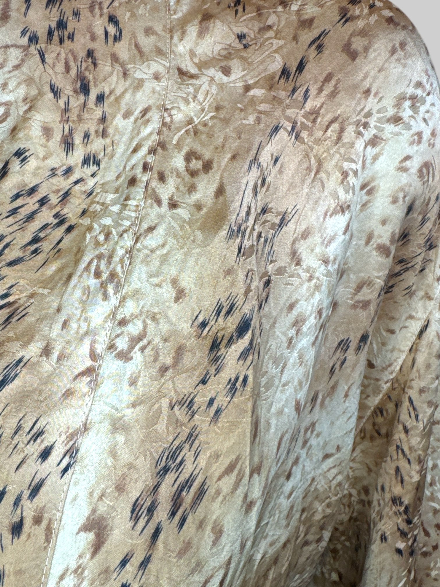 L Vintage silk tan animal print robe with belt tie