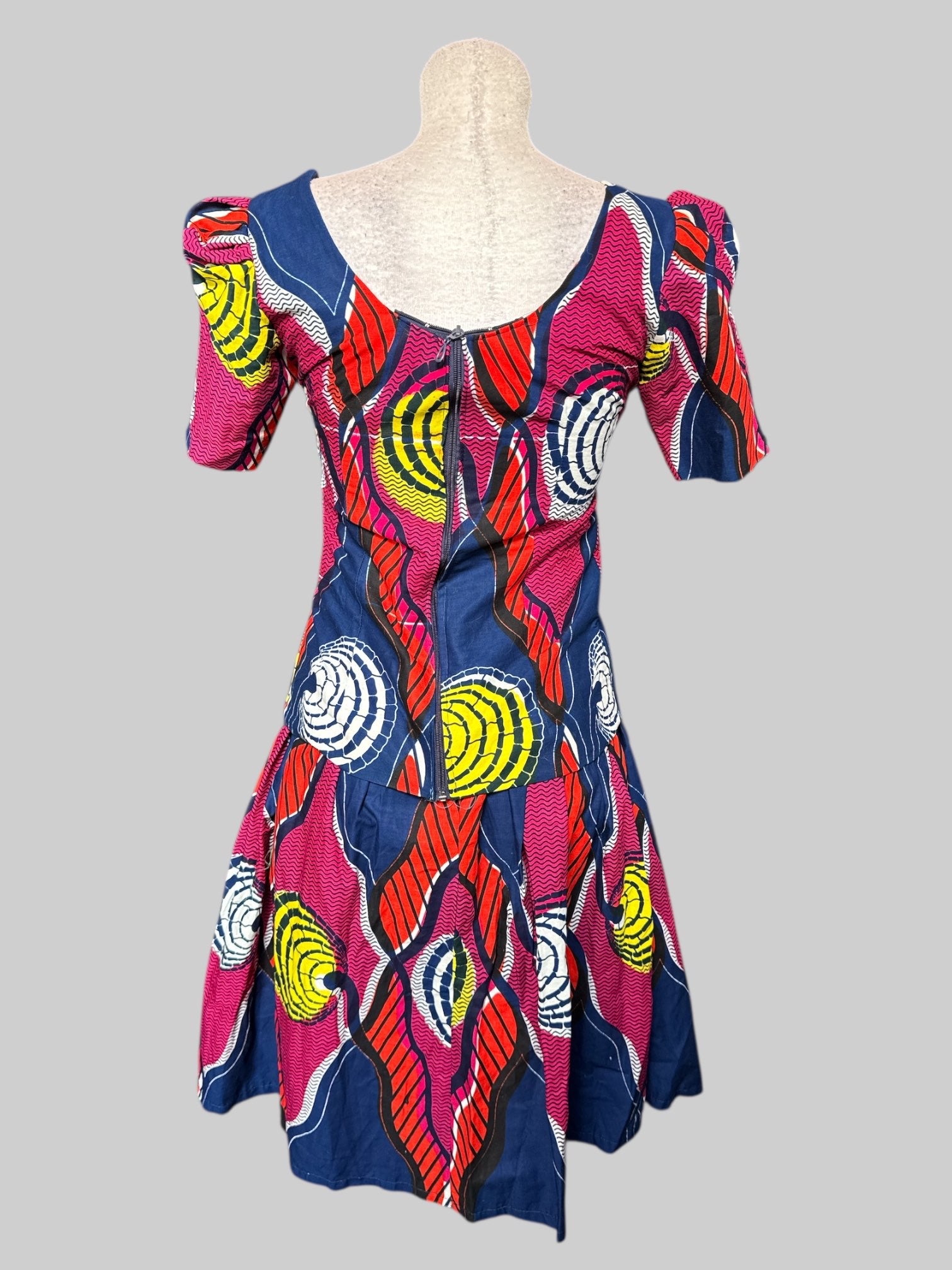 S Handmade 2 piece set with multicolor geometric patterns and puff sleeves