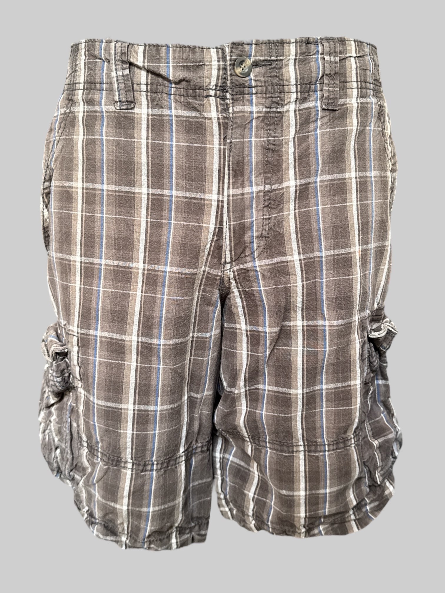 XL Black, gray, white, and blue plaid cargo shorts