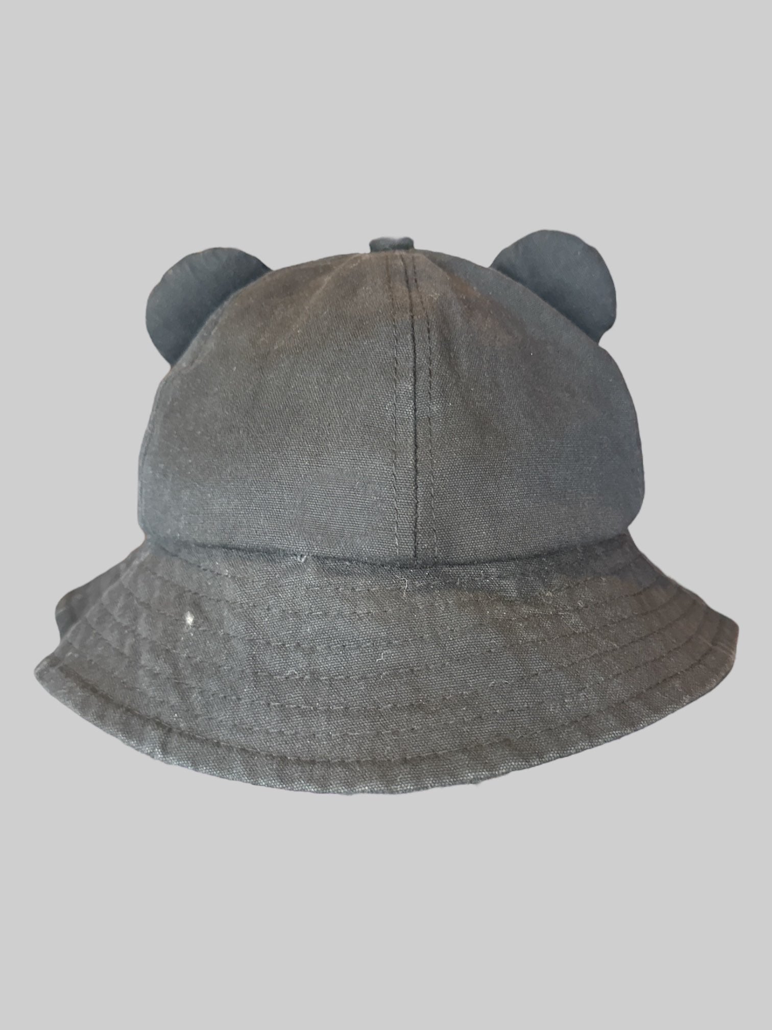 Goth frog bucket hat