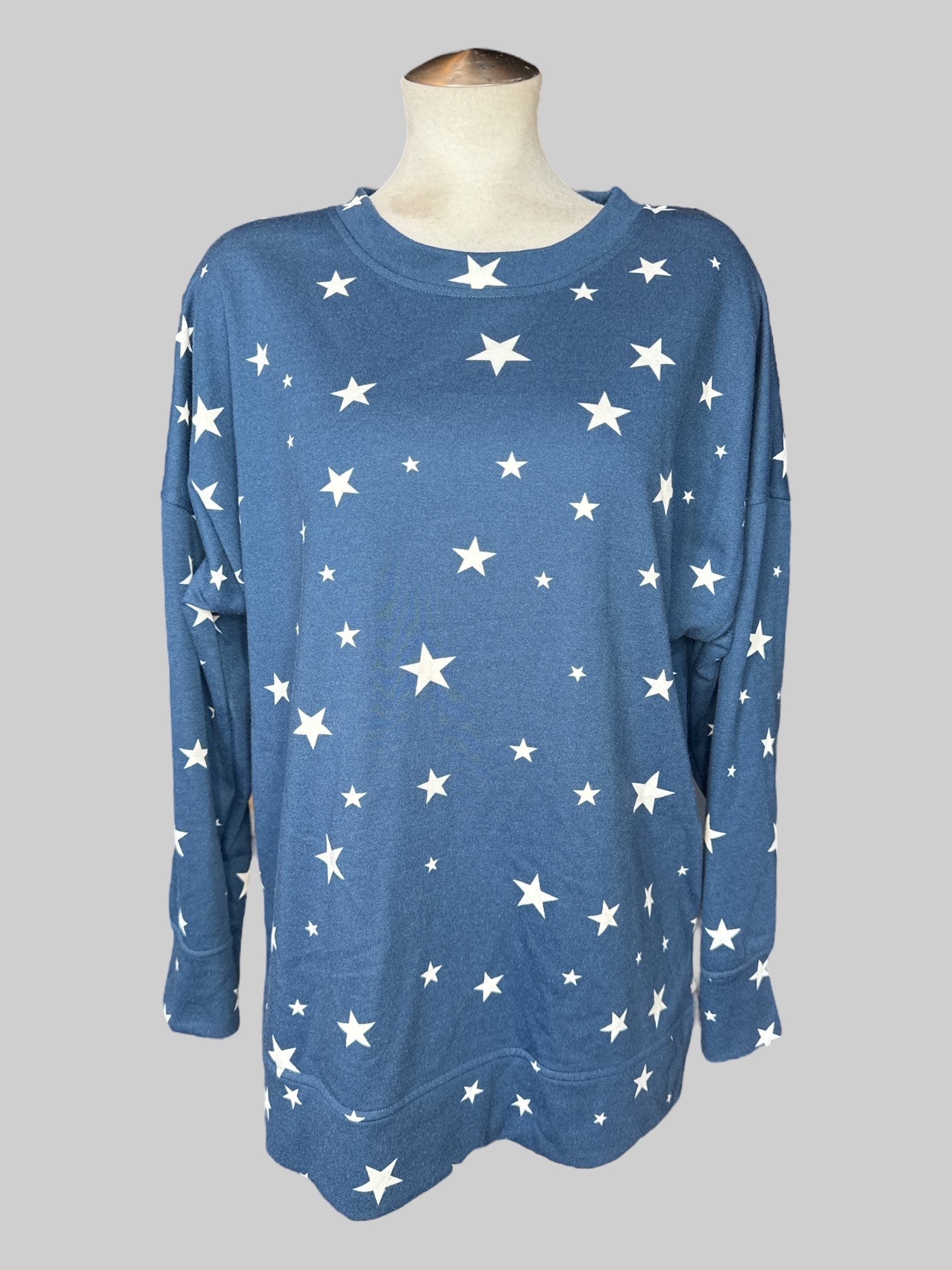 0X Blue long sleeve sweatshirt with white stars all over