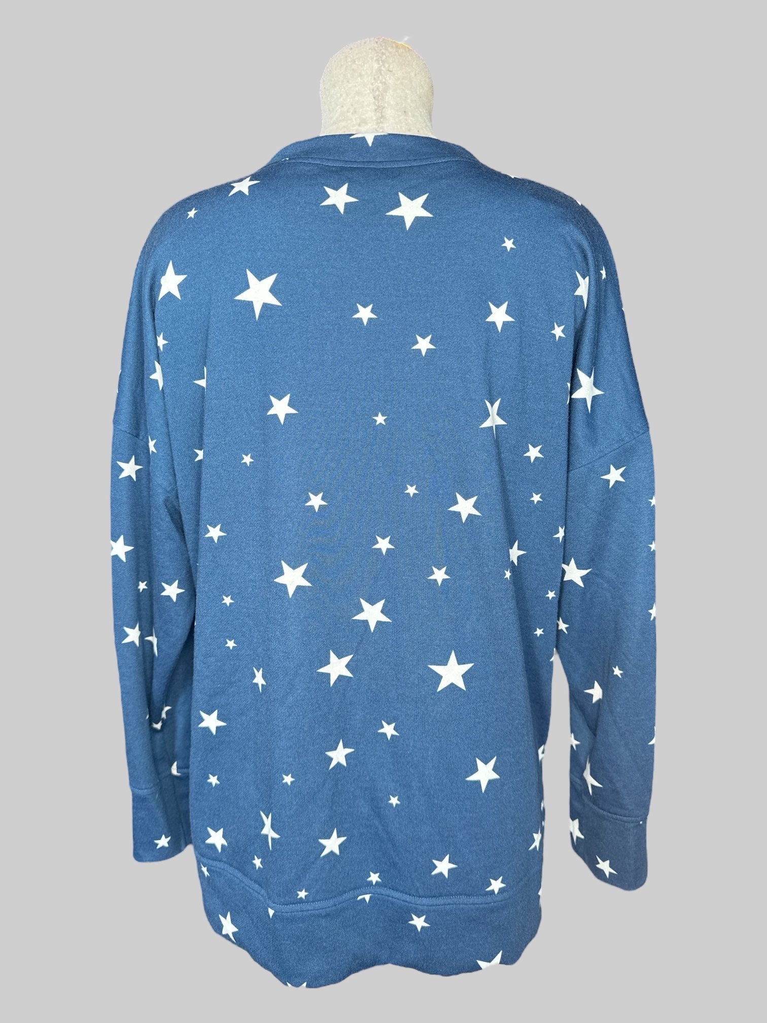 0X Blue long sleeve sweatshirt with white stars all over