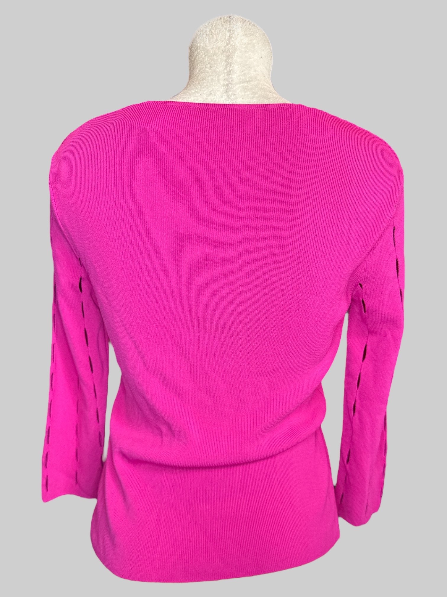 L Vintage pink ribbed top with eyelet cutouts on sleeves