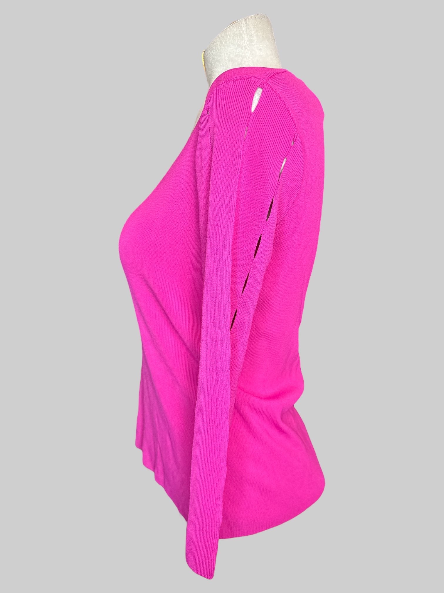 L Vintage pink ribbed top with eyelet cutouts on sleeves