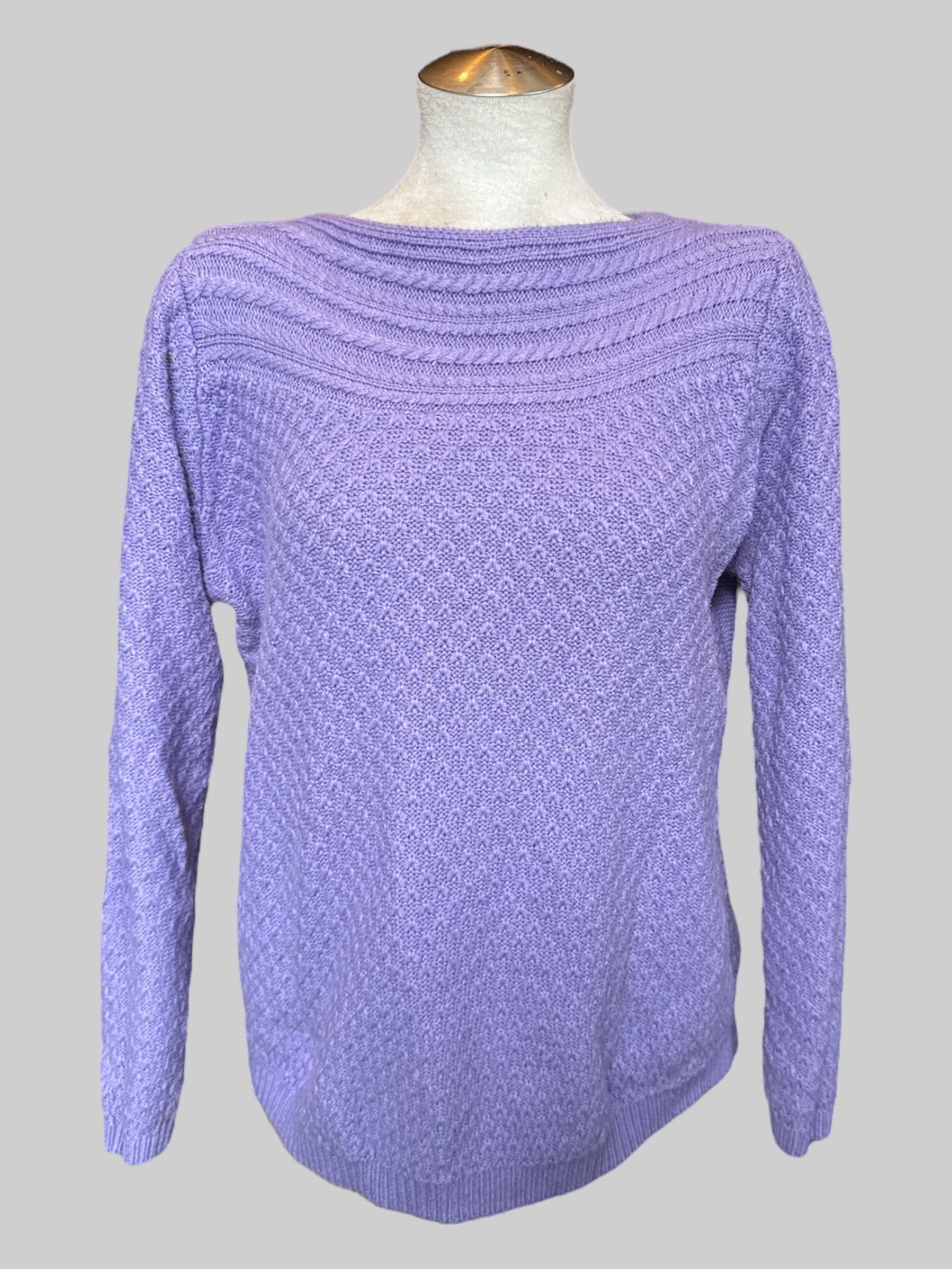 0X Light purple knit sweater