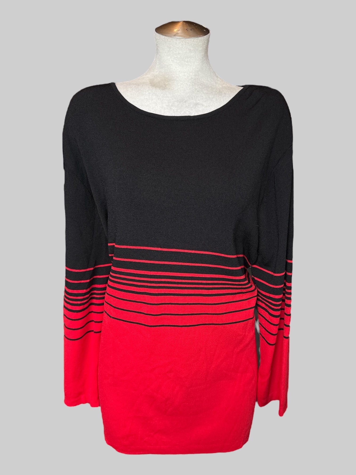 4X Vintage ribbed black and red striped top