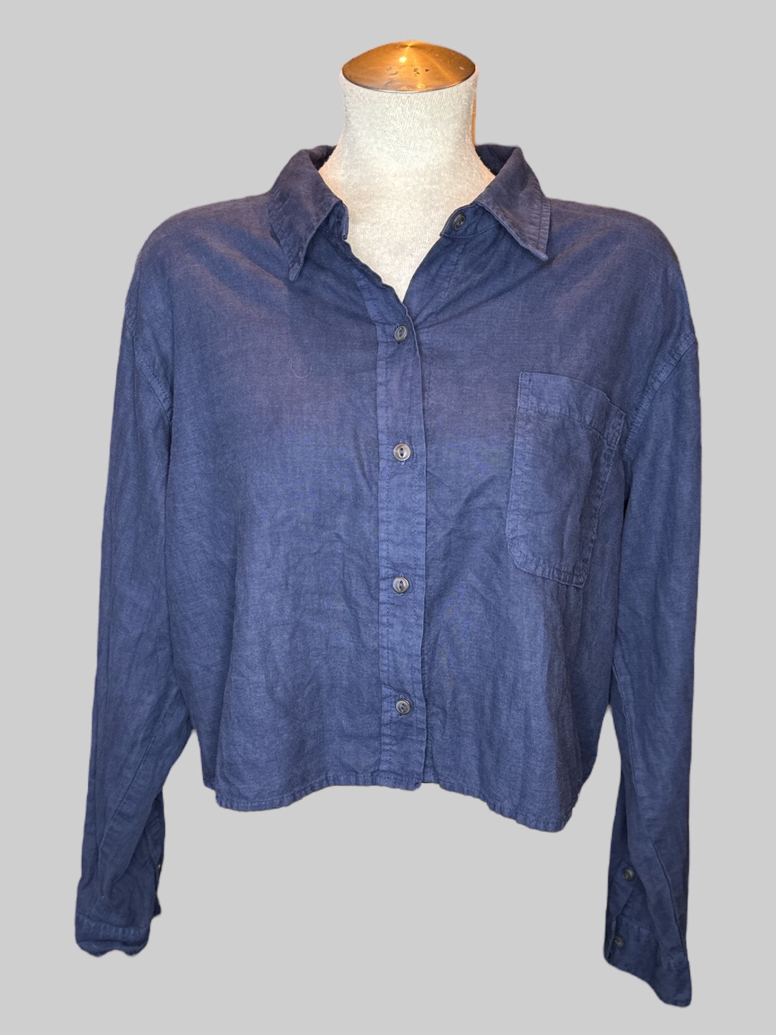 XL Dark blue cropped button up