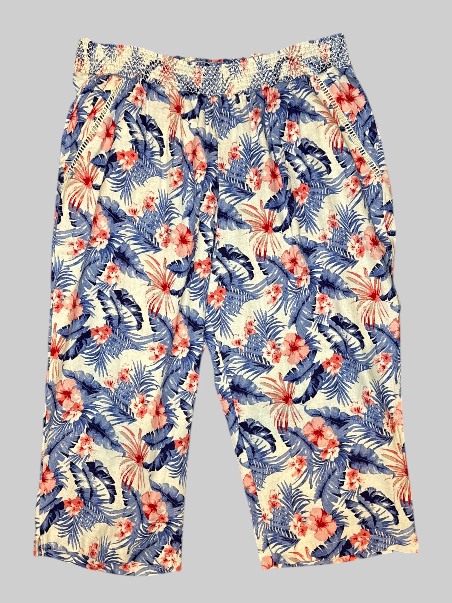 3X NWT White pants with red pink and blue botanicals and florals, and elastic waistband