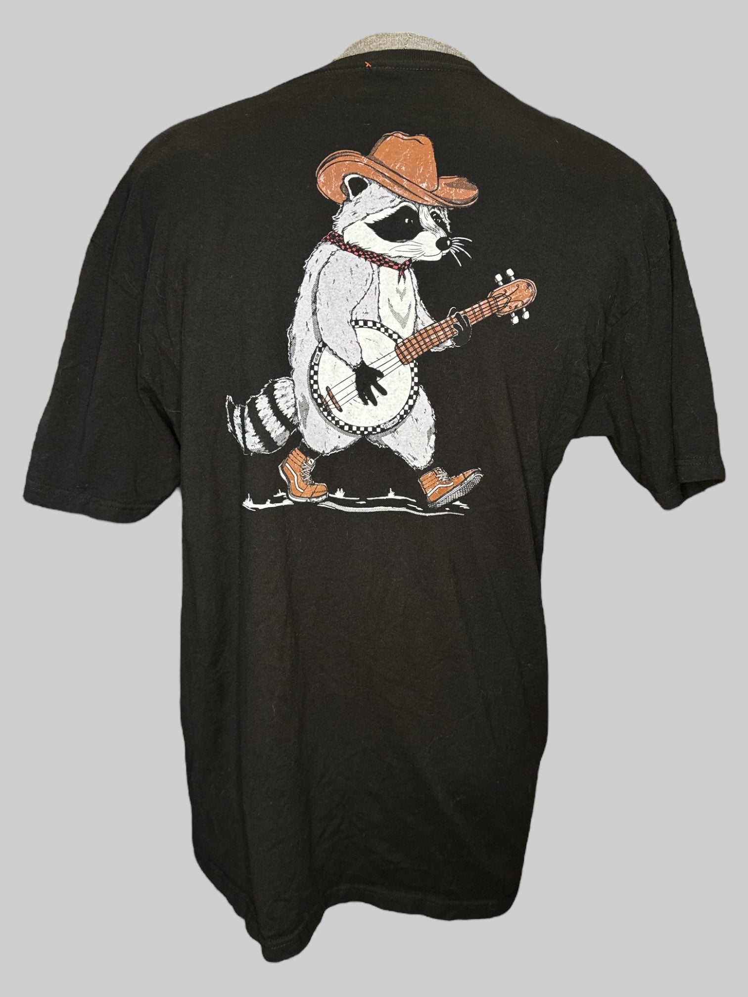 0X Black vans T-shirt with raccoon banjo graphic on back