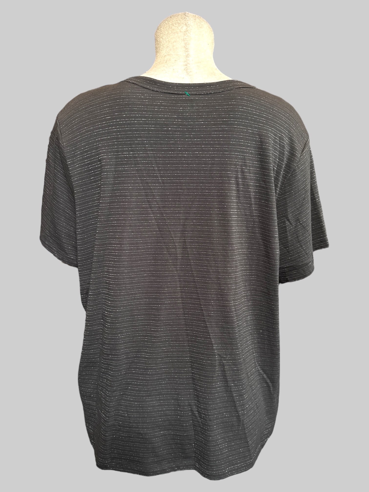 0X Grey and silver tinsel striped t shirt